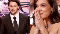 Hailee Steinfeld Engagement Ring - All the Details