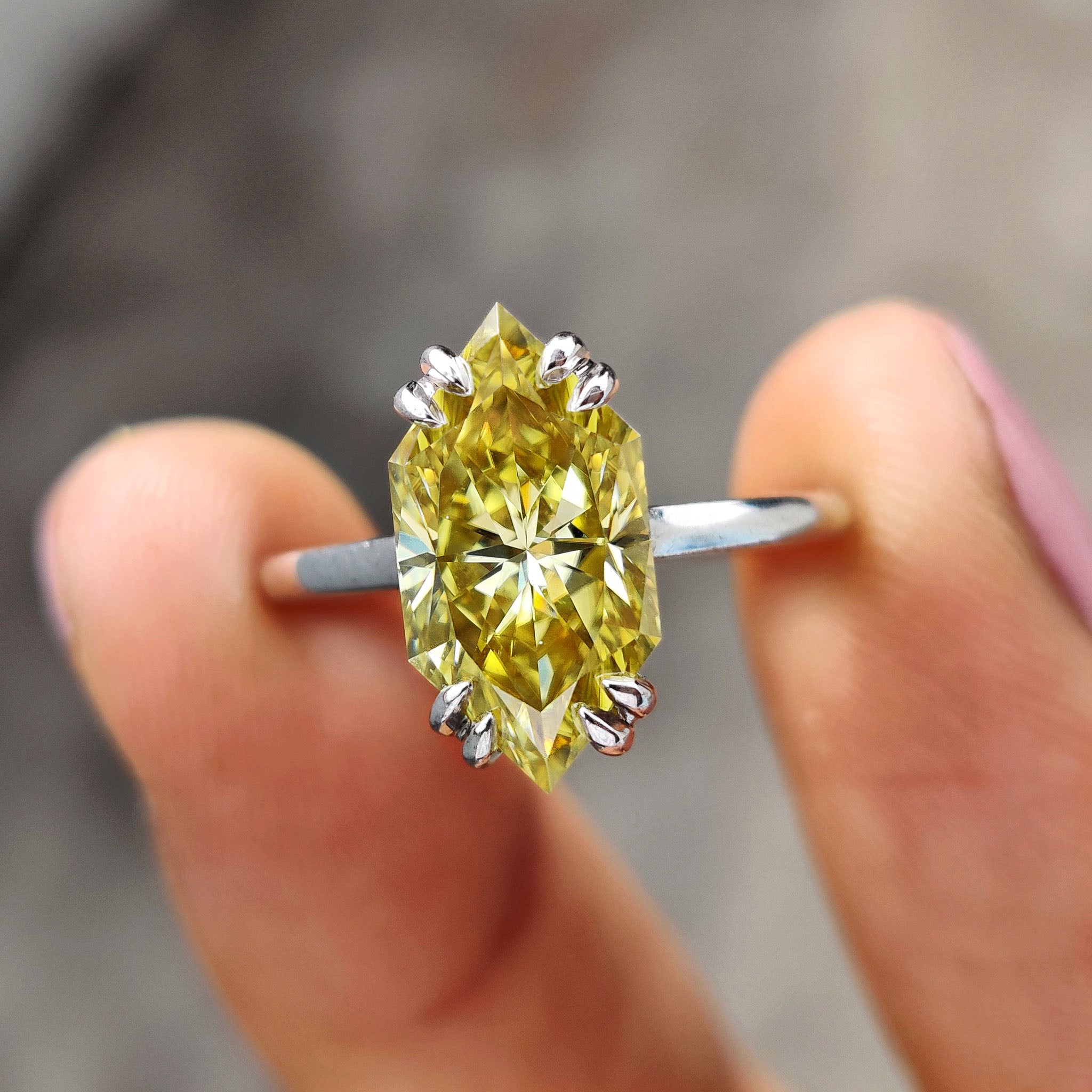 Dutch Marquise engagement ring featuring a stunning design.
