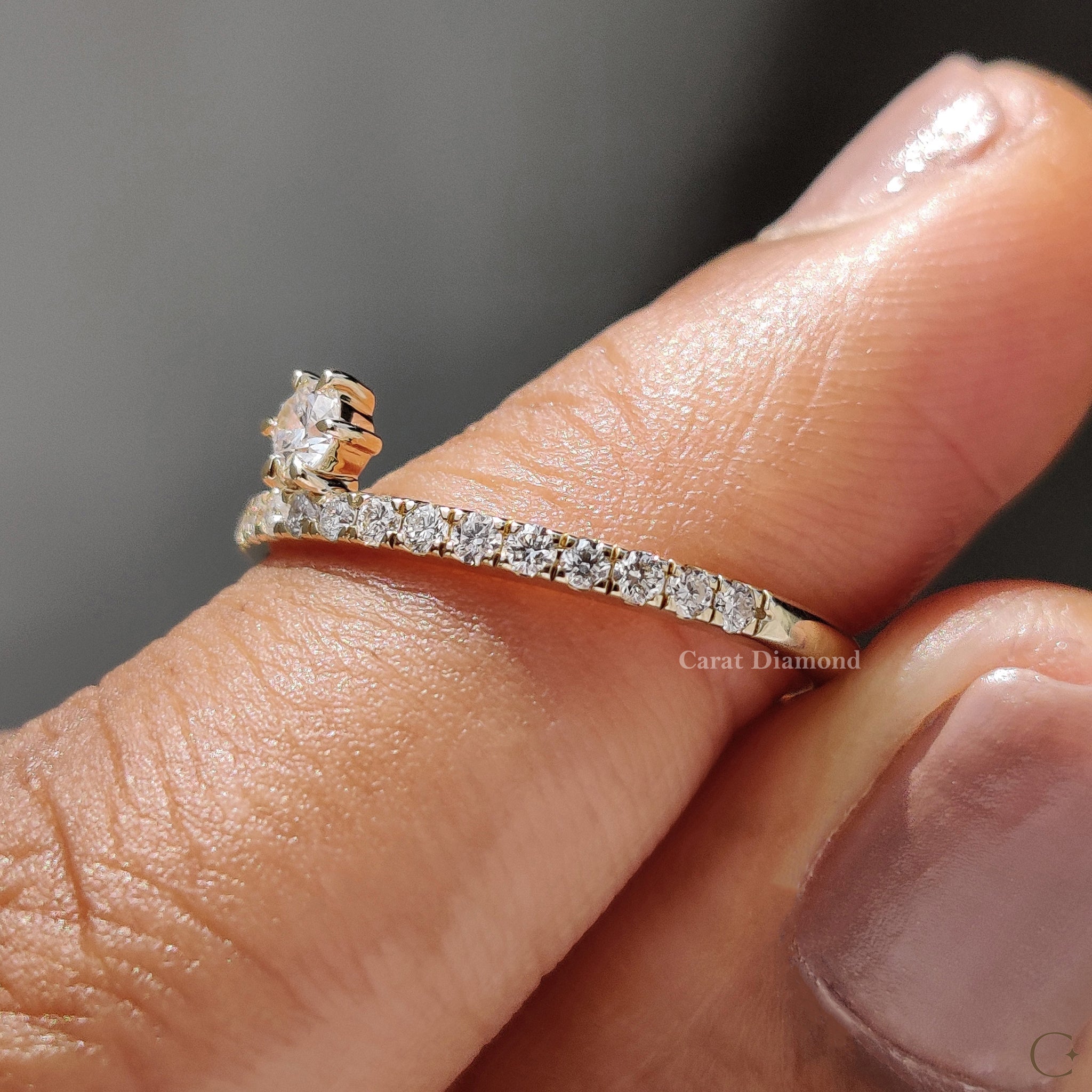 Carat diamonds wedding band crafted with precision and style.
