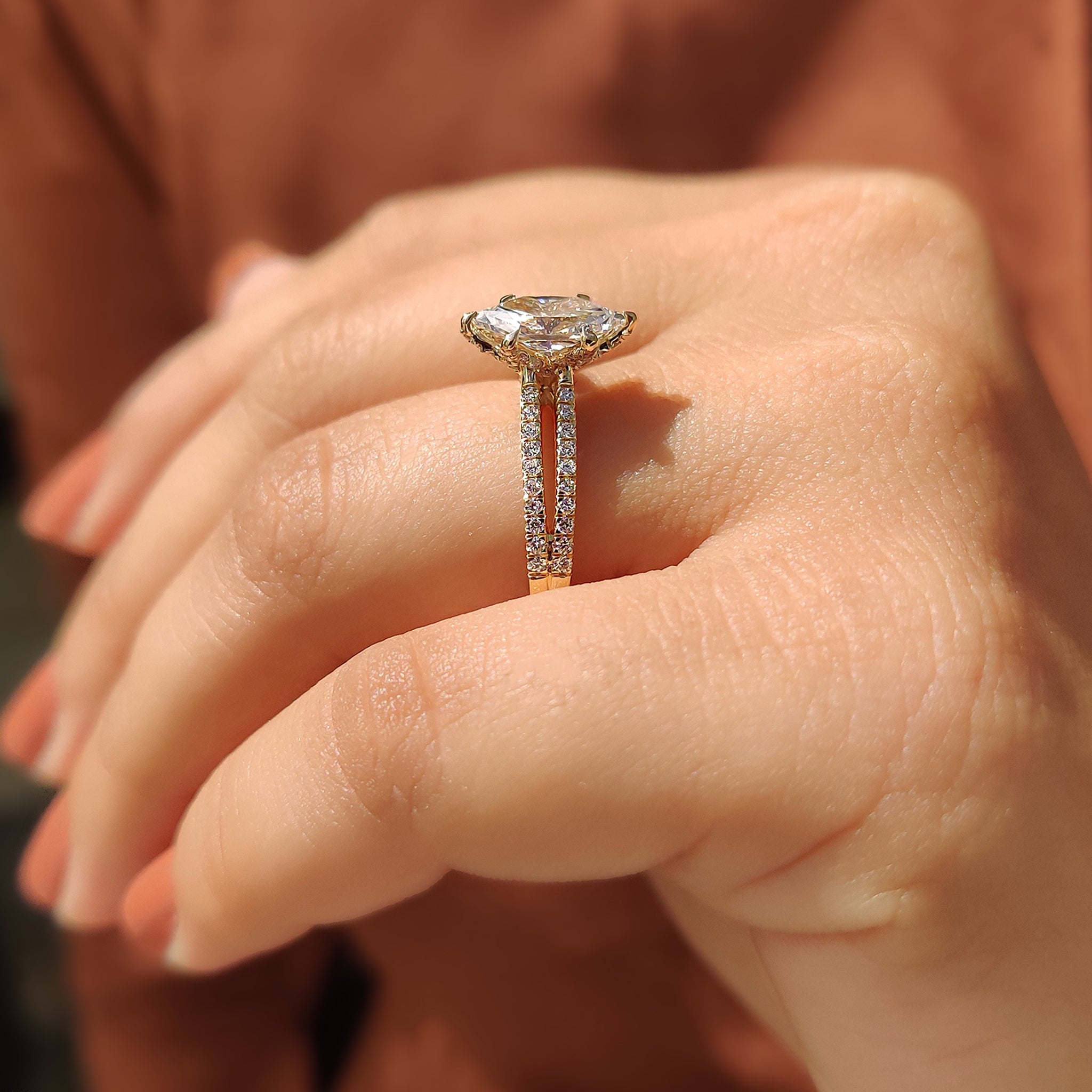 Yellow gold engagement ring in Lab Grown Diamond design.