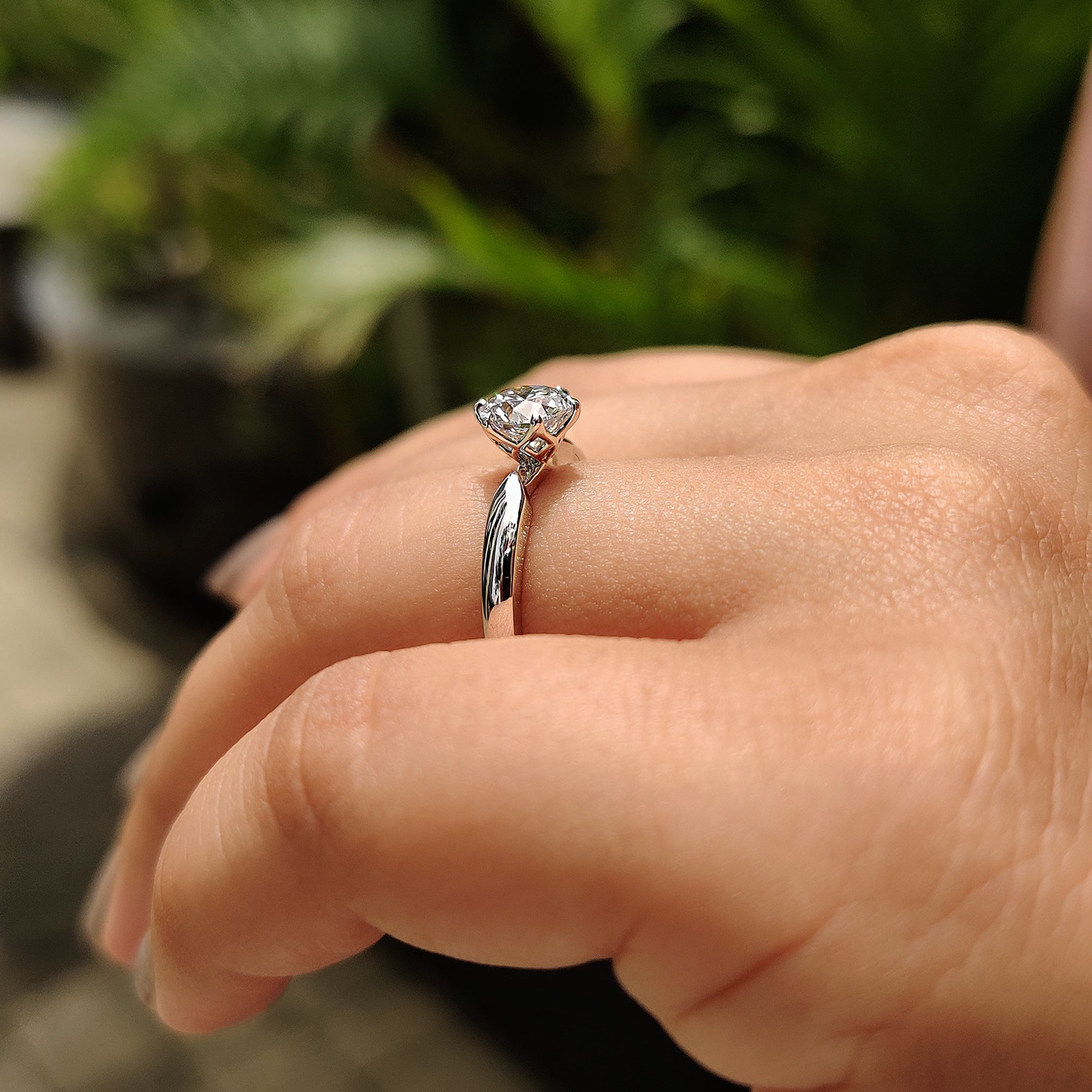 Carat diamonds engagement ring with IGI certified.
