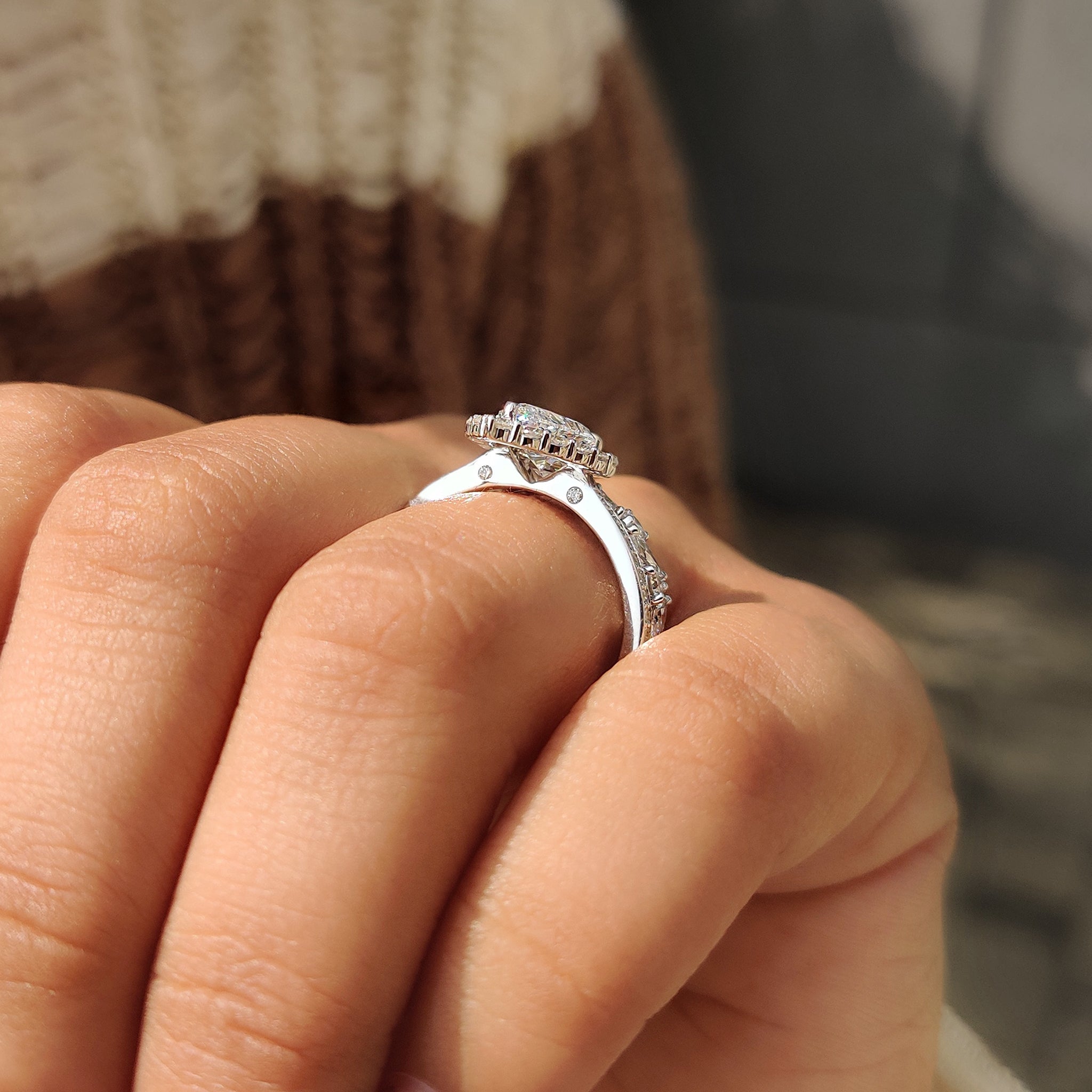 White gold bridal set with pear diamond