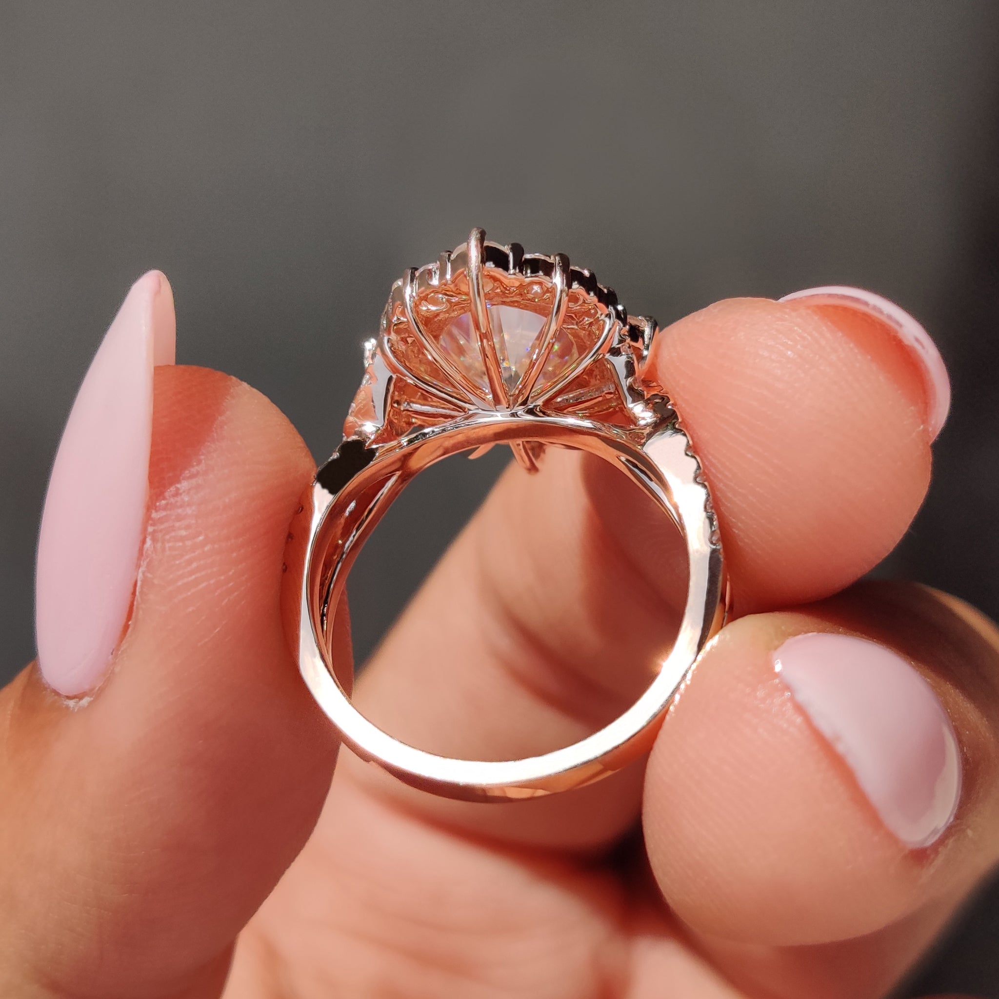 Double claw prong setting firmly holds the oval stone in place.
