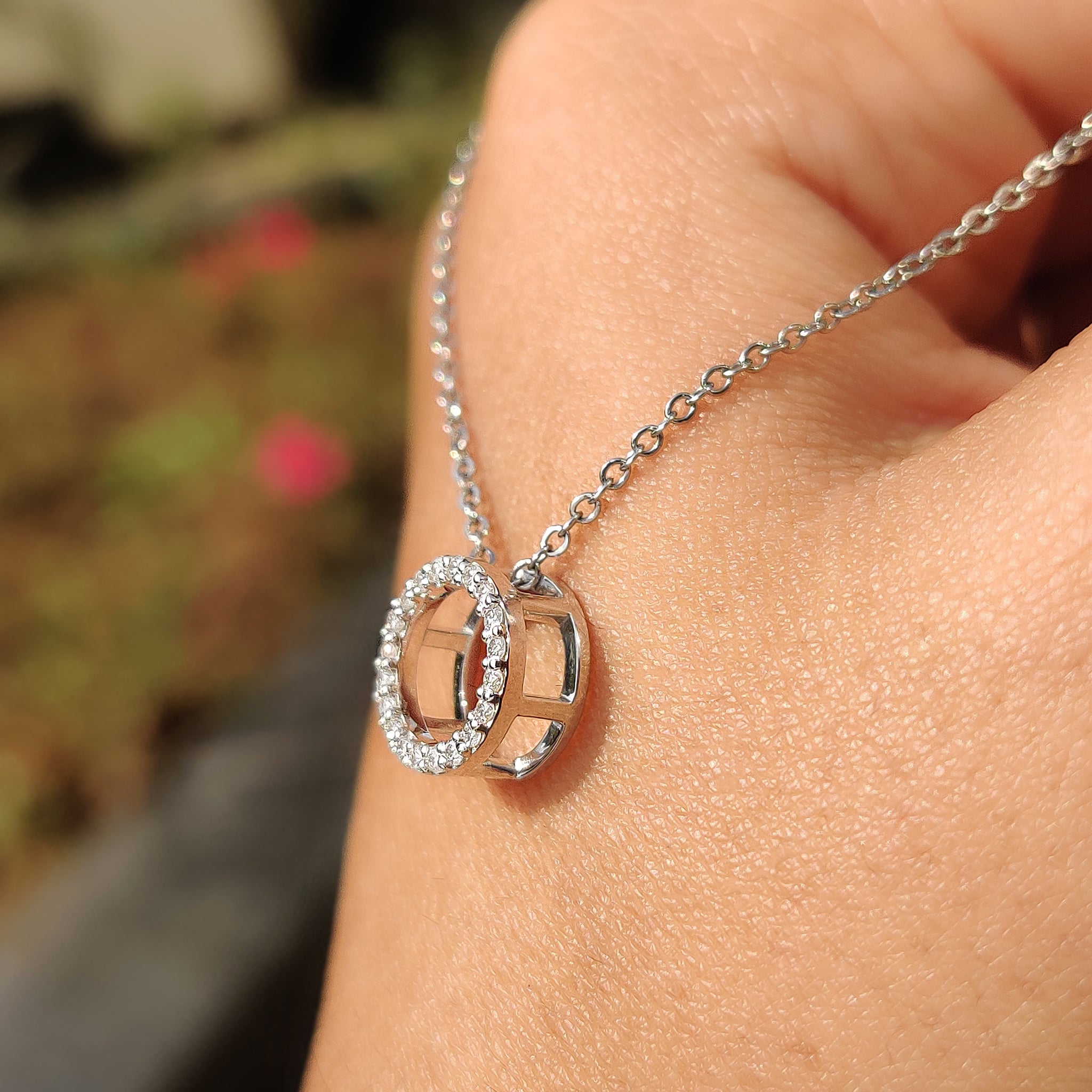 Diamond Halo Pendant in Round Circle Design