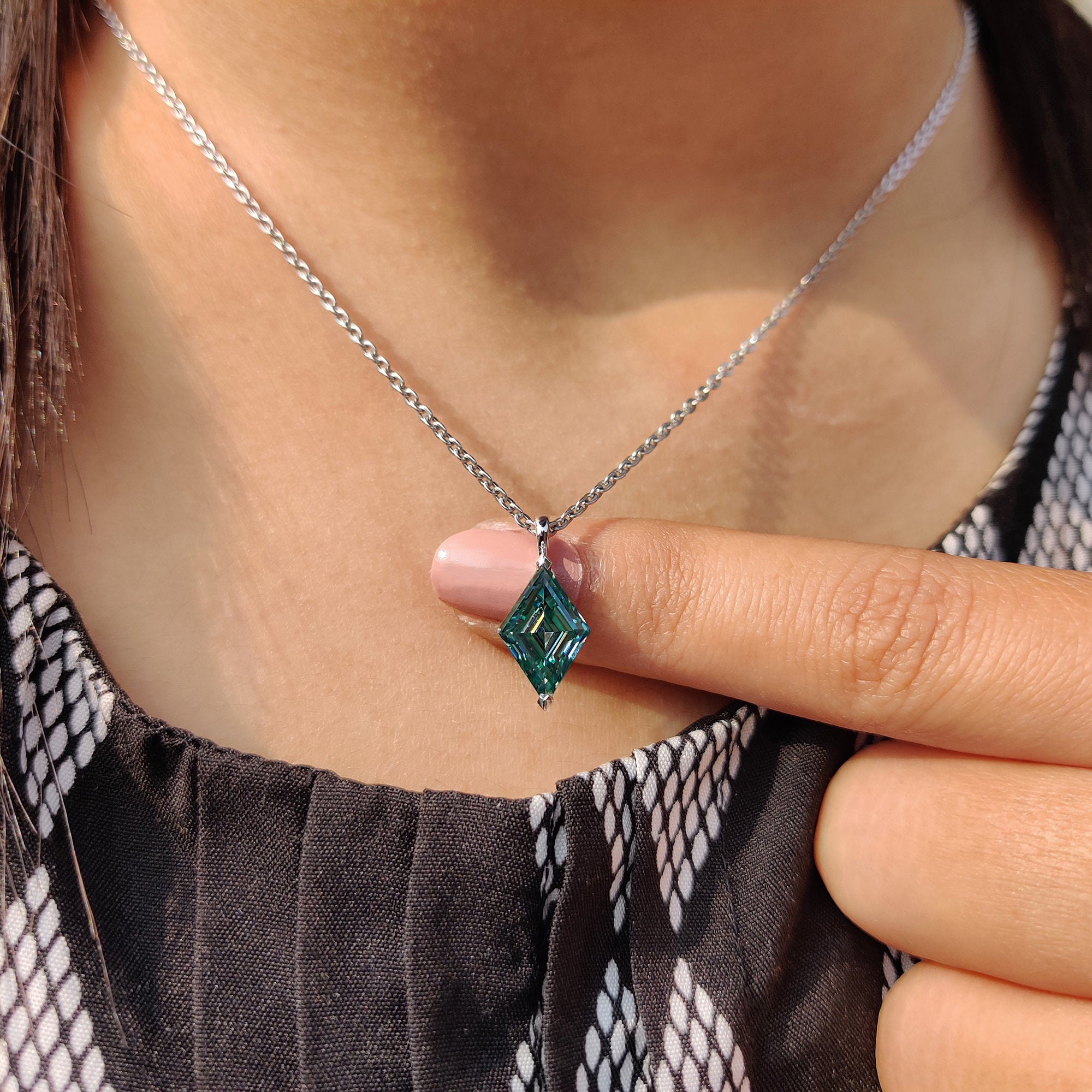 Pendant for her offered as a solitaire pendant and customized gifts for her.
