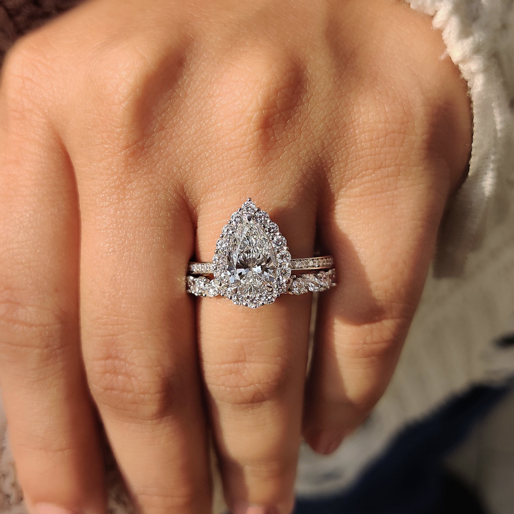 Cluster ring with round cut diamonds