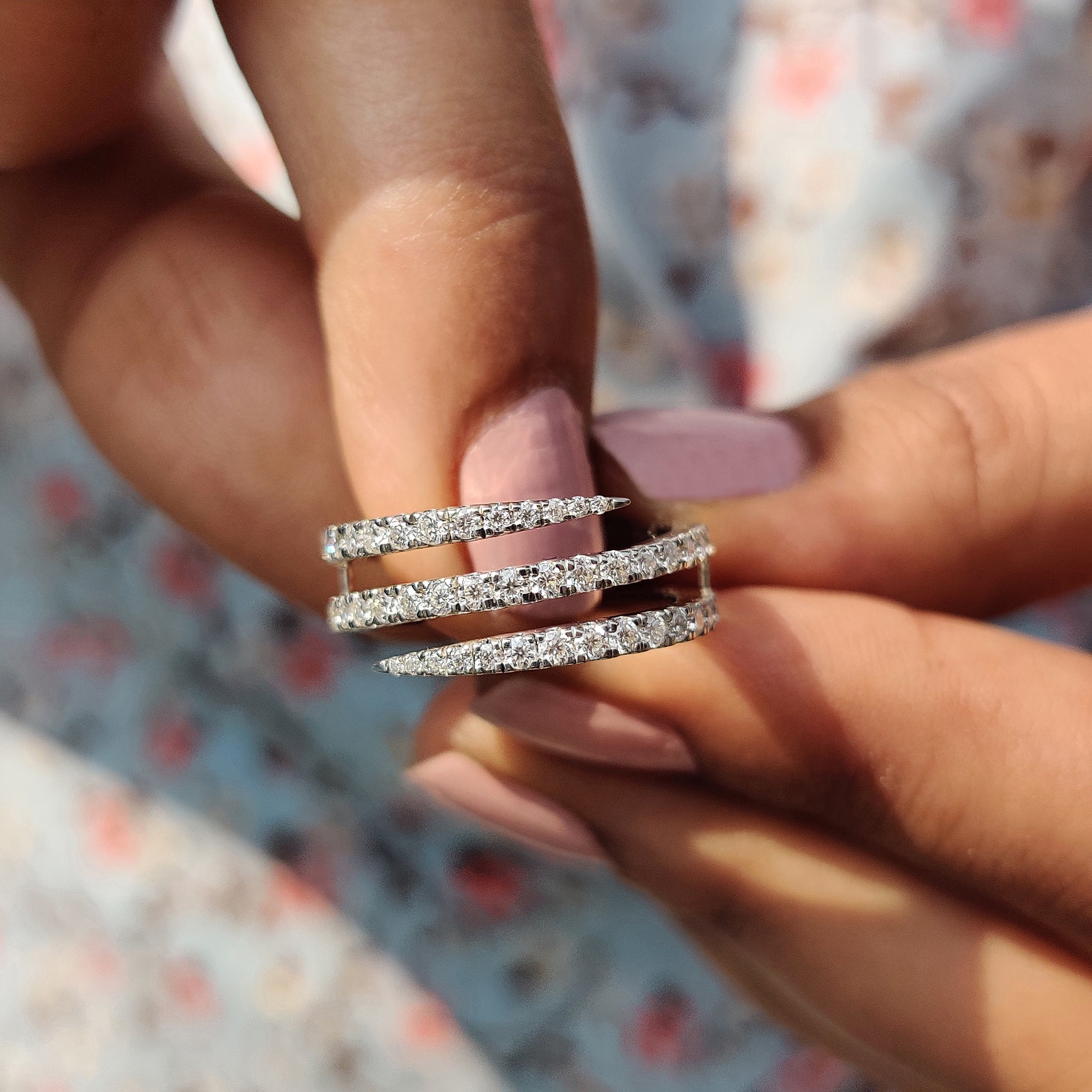 Carat diamonds band crafted with precision and elegance, perfect for weddings.