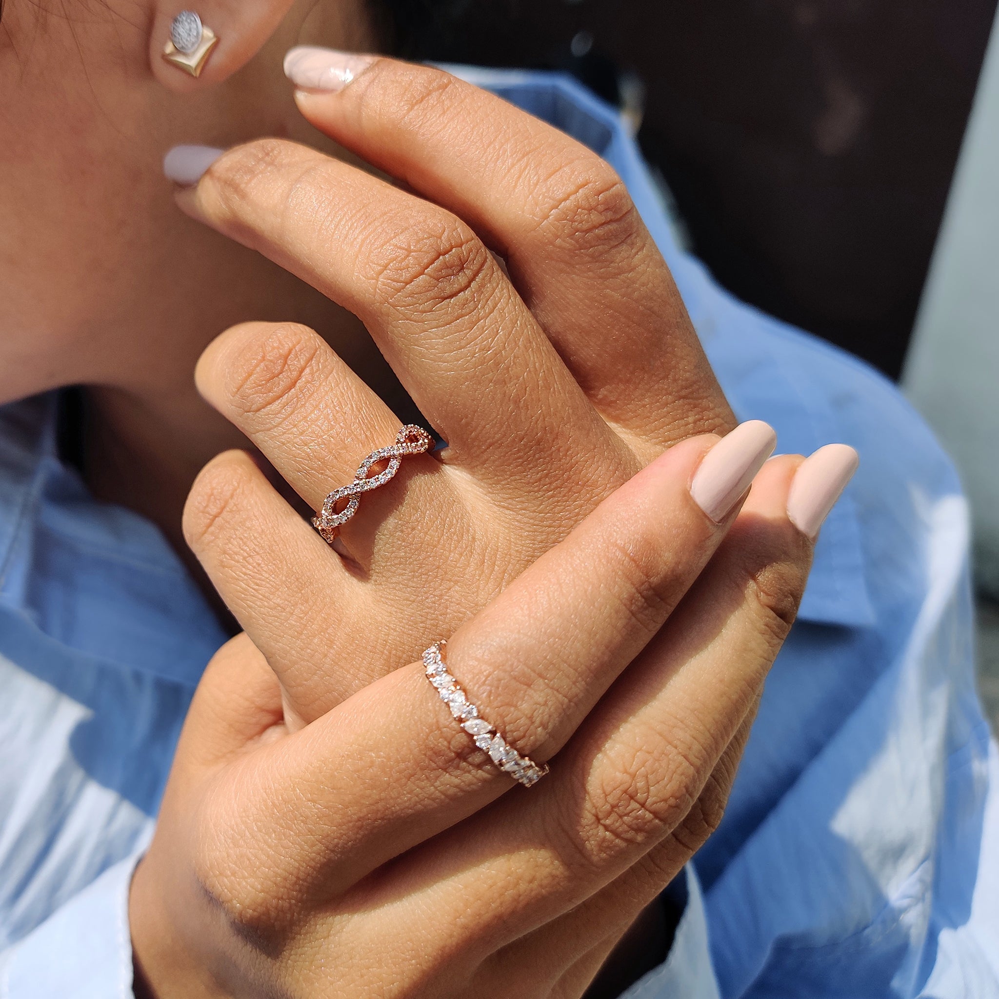 Round Diamond Wedding Band - Twisted Pave Design