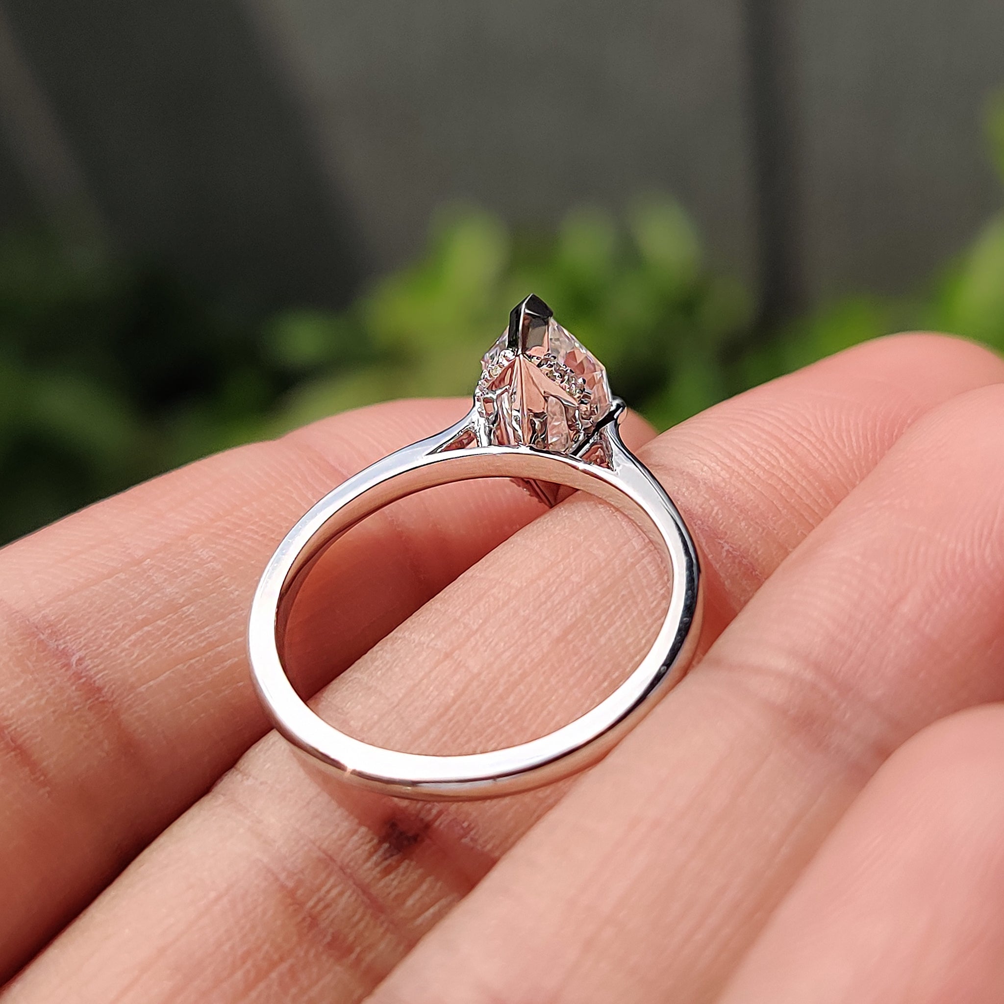 V prong with carat diamonds ring.
