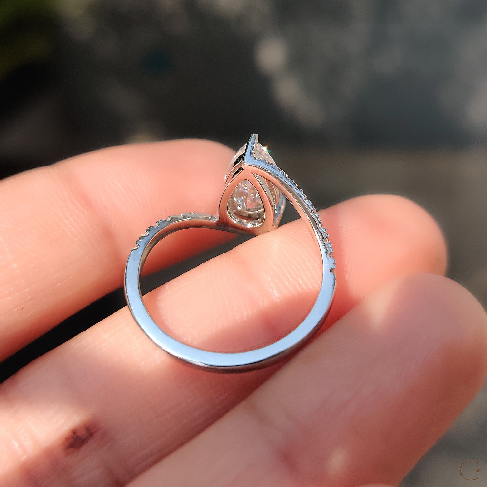 Carat Diamonds engagement ring with a flawless design.
