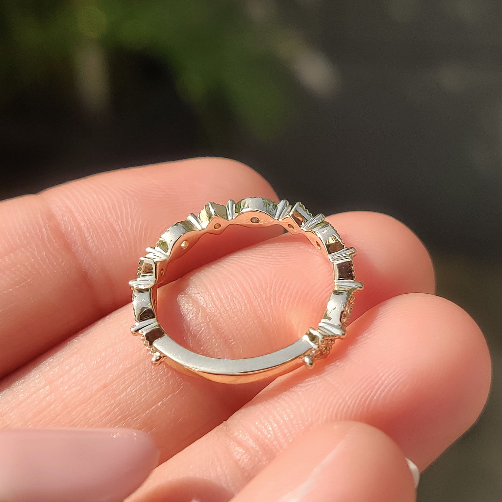 Handmade jewelry wedding ring with vintage style and carat diamonds band.
