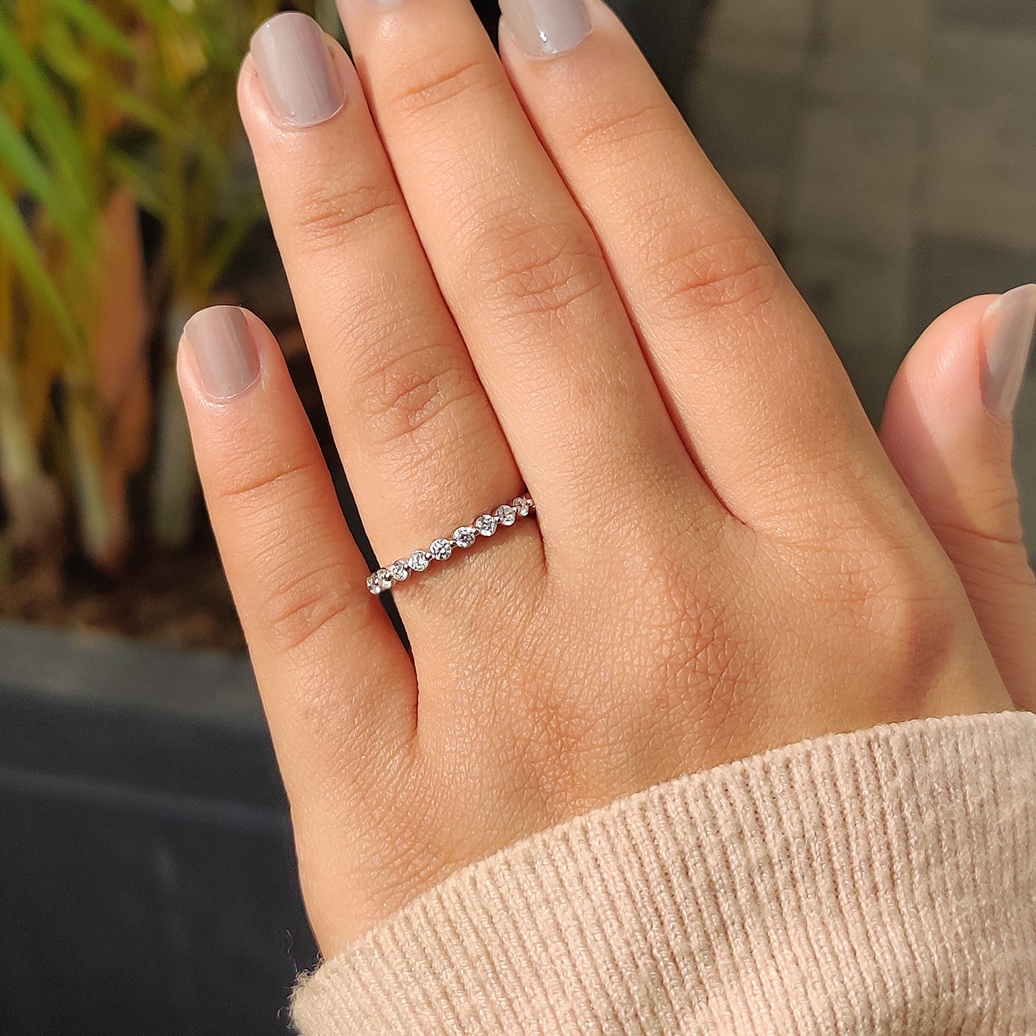 Shared Prong Eternity Round Diamond Wedding Band