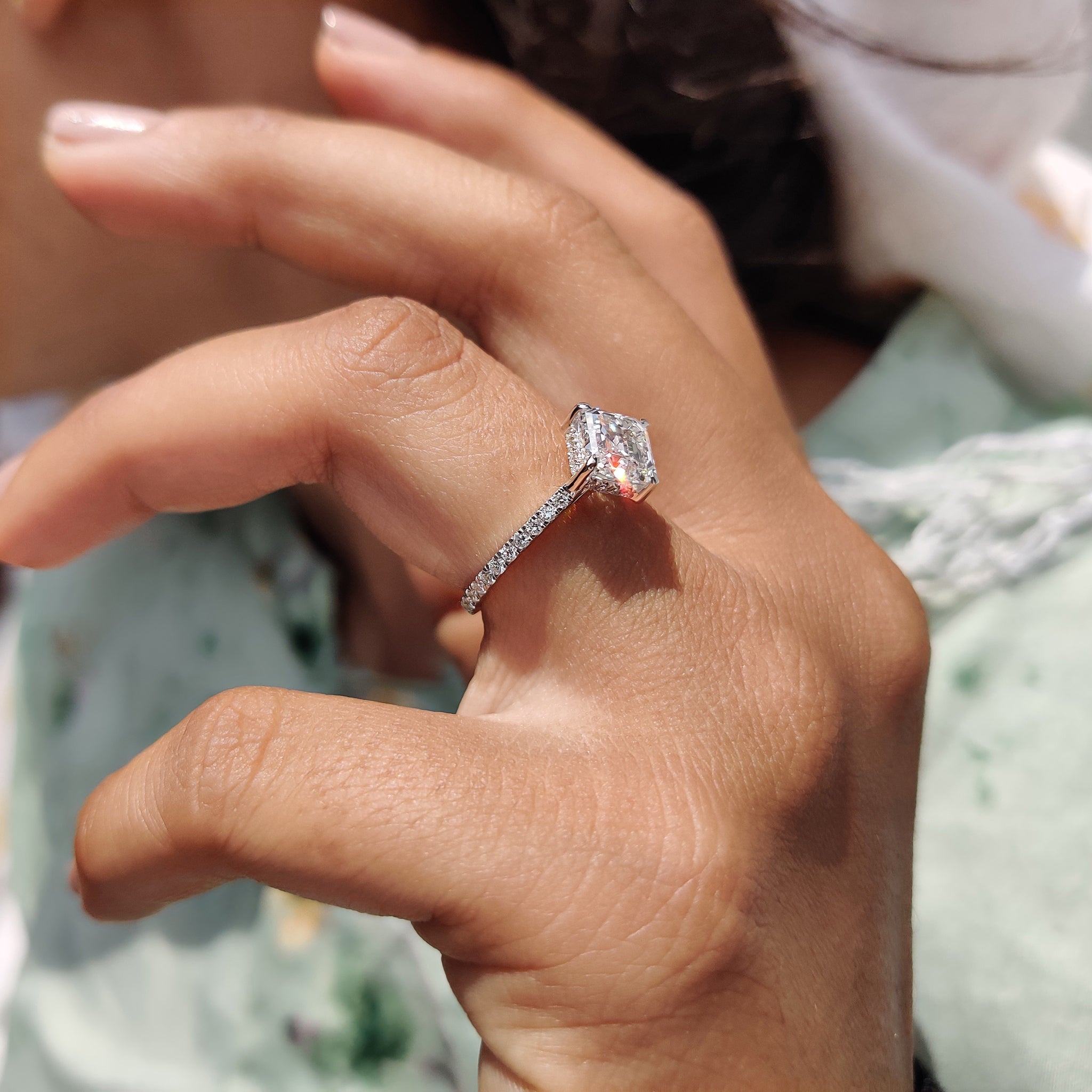 Prong setting ring featuring brilliant, secure diamonds.
