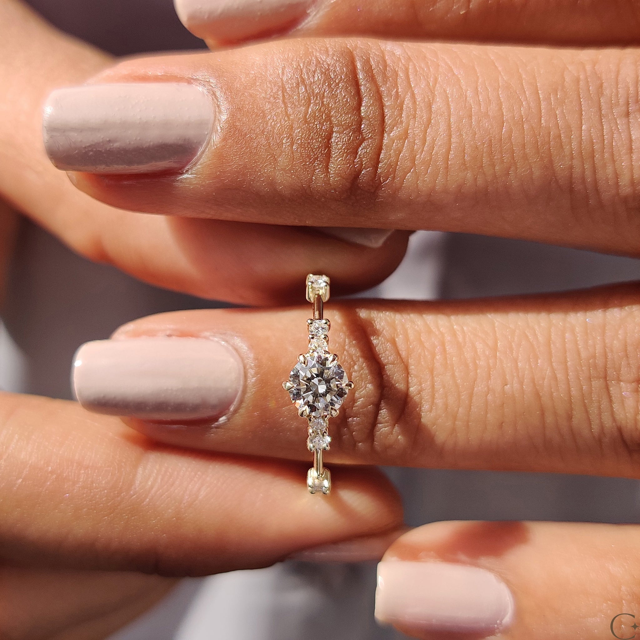 Beautiful Muse Ring with a unique and timeless style.
