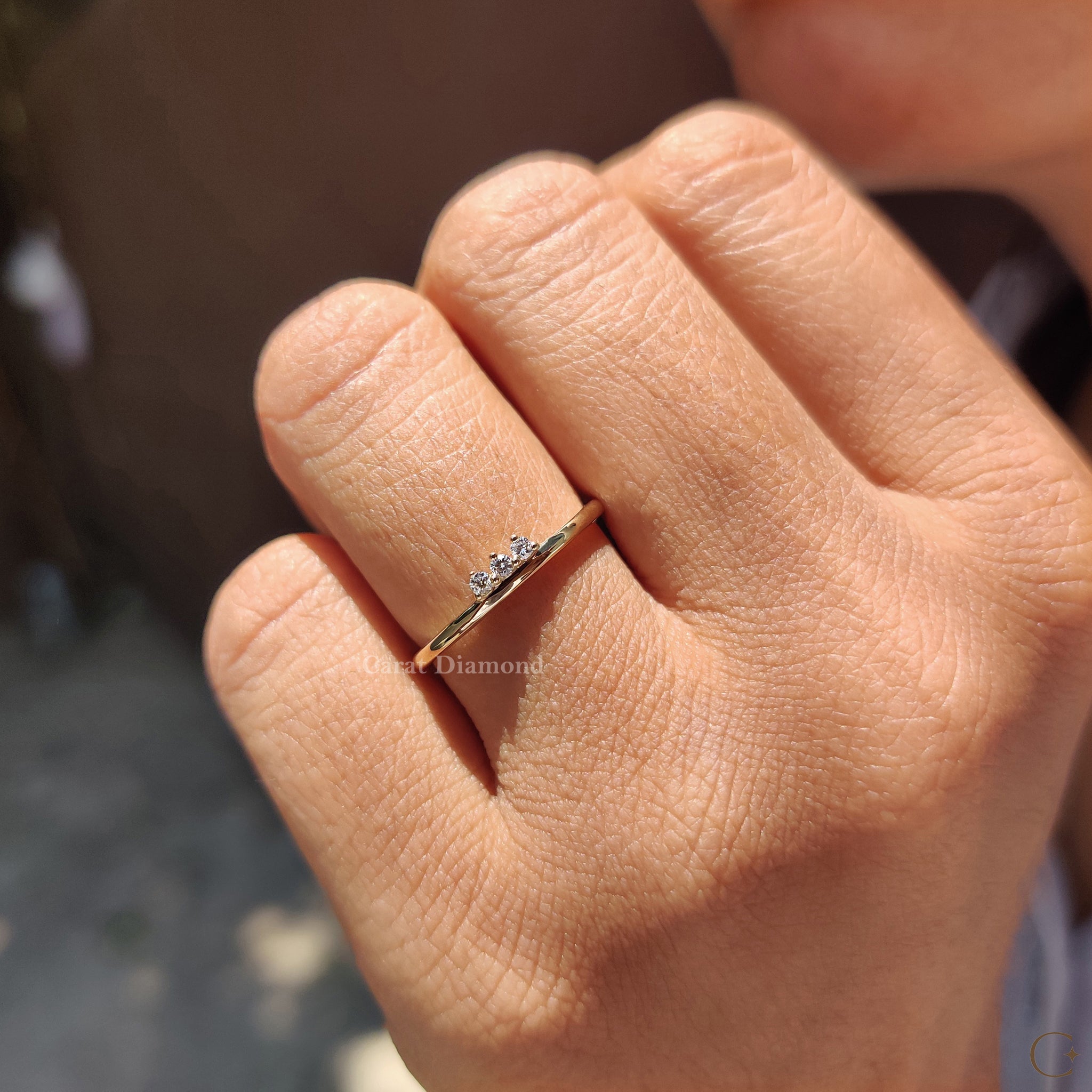 Lab-grown diamond wedding band with ethical beauty.
