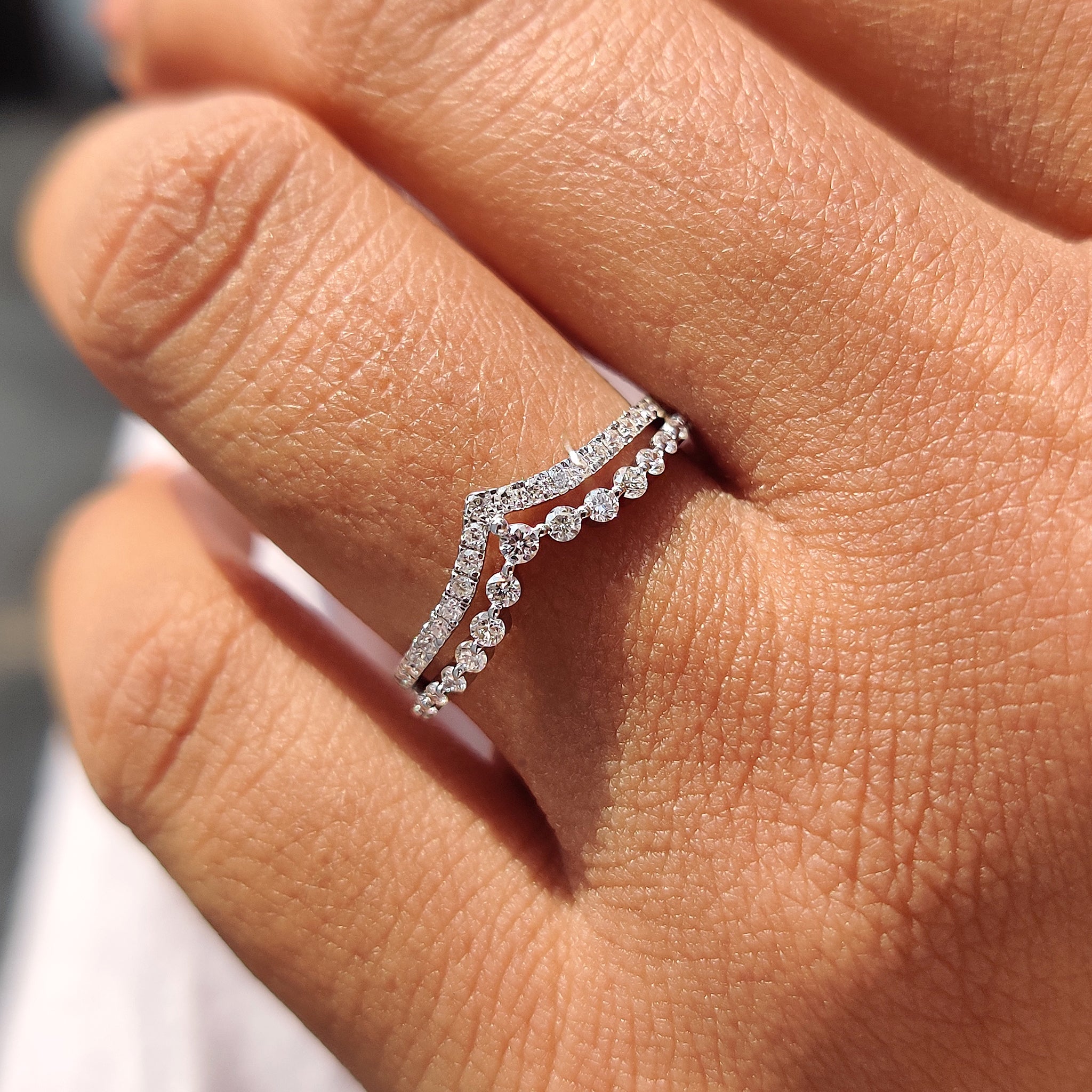 White Gold Wedding Band with sparkling round diamonds.
