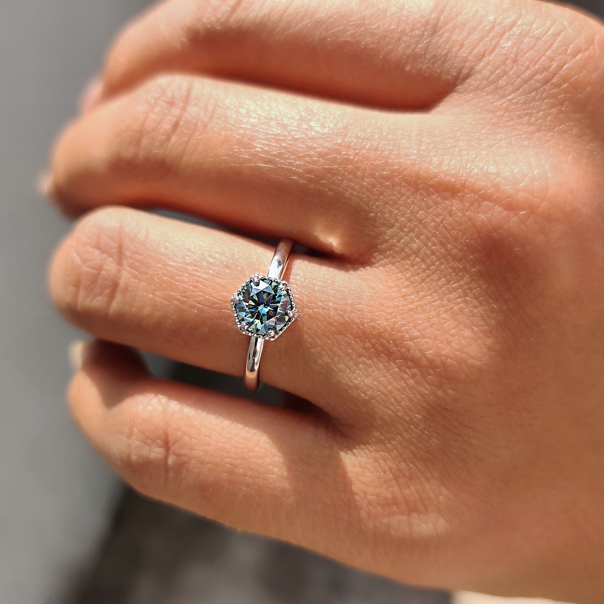 Round Cut Diamond Engagement Ring - Milgrain Bezel Setting
