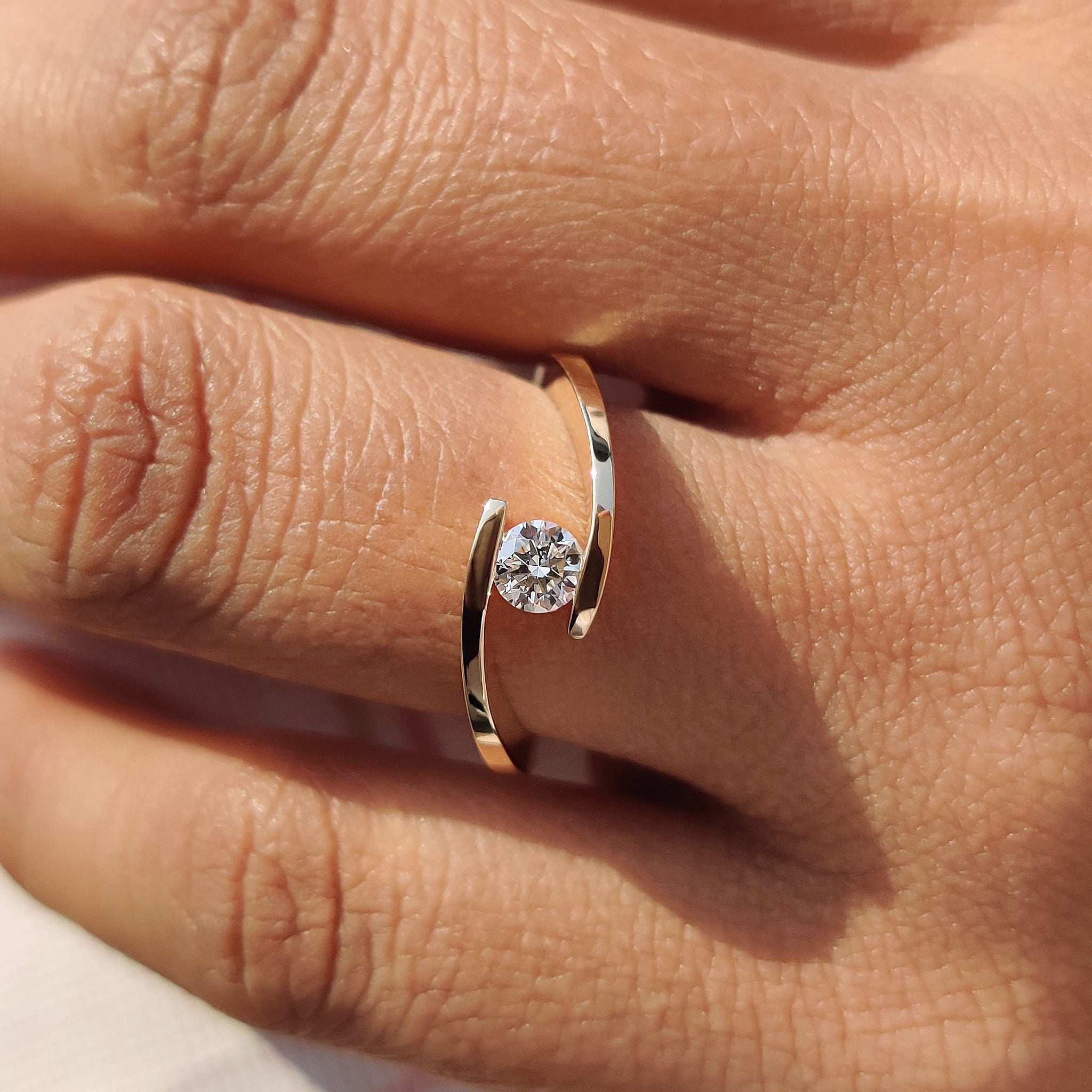 Buy engagement ring perfect for your big moment.
