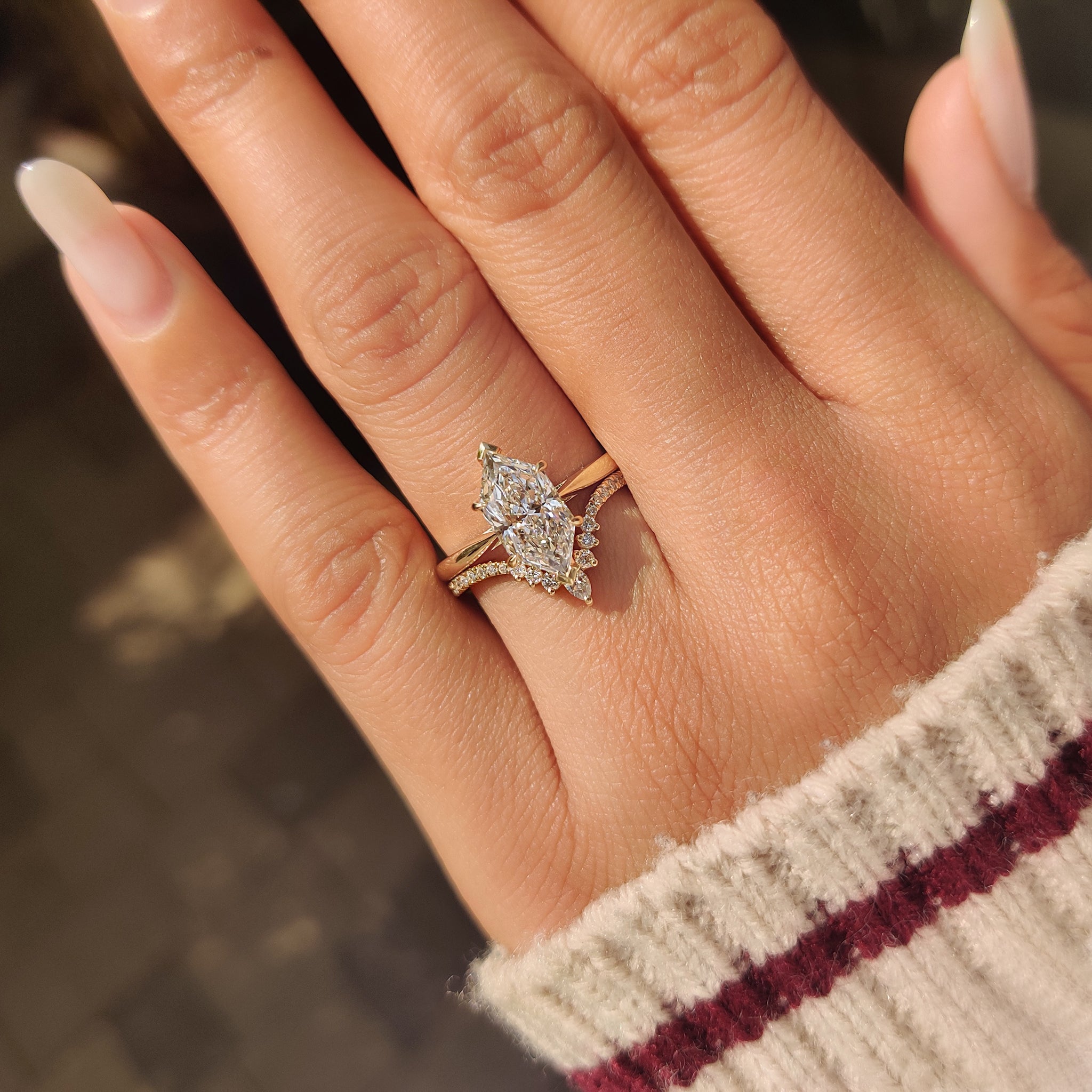 Dutch marquise ring with v shaped stackable band
