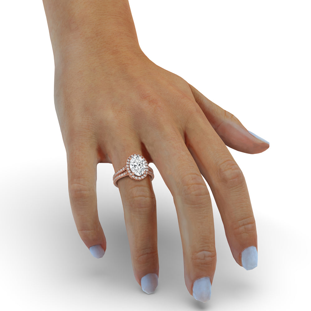 halo diamond ring with IGI certified craftsmanship and handmade appeal.