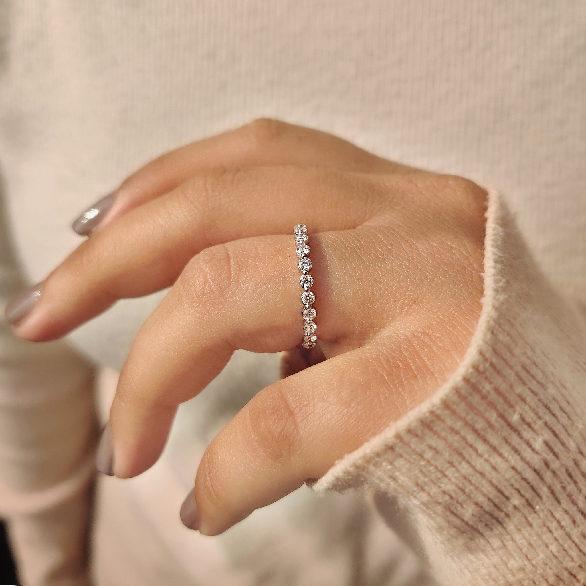 Shared Prong Eternity Round Diamond Wedding Band