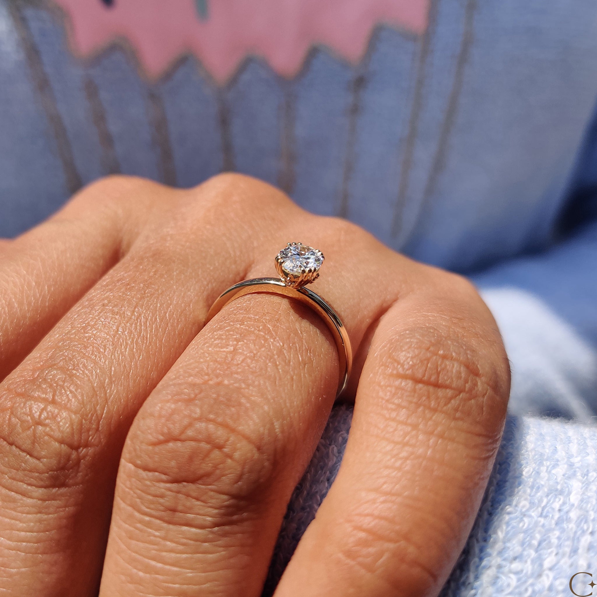 Buy engagement ring with a beautiful oval solitaire design.
