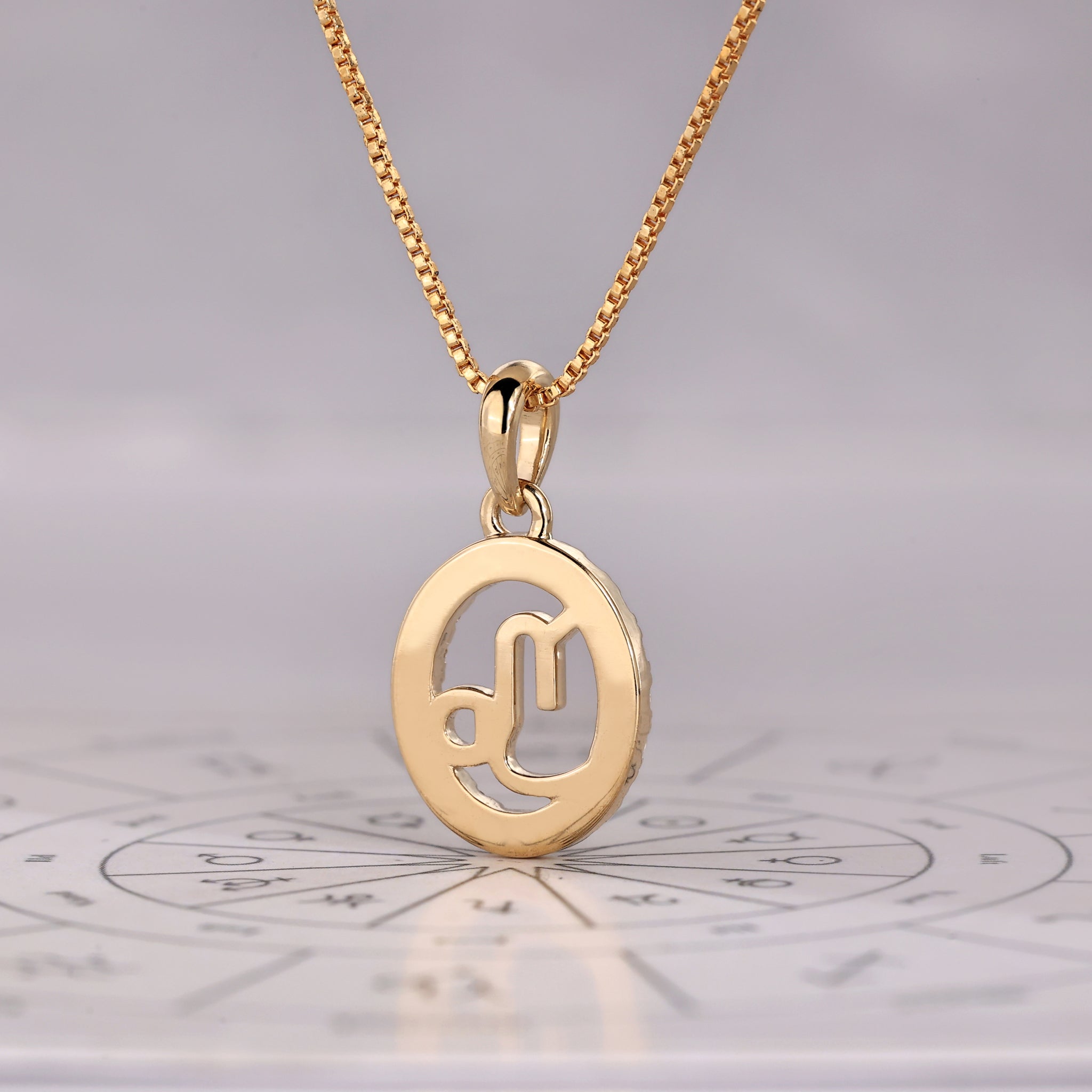 Carat Diamonds presents a unique Capricorn pendant with horoscope-inspired details.