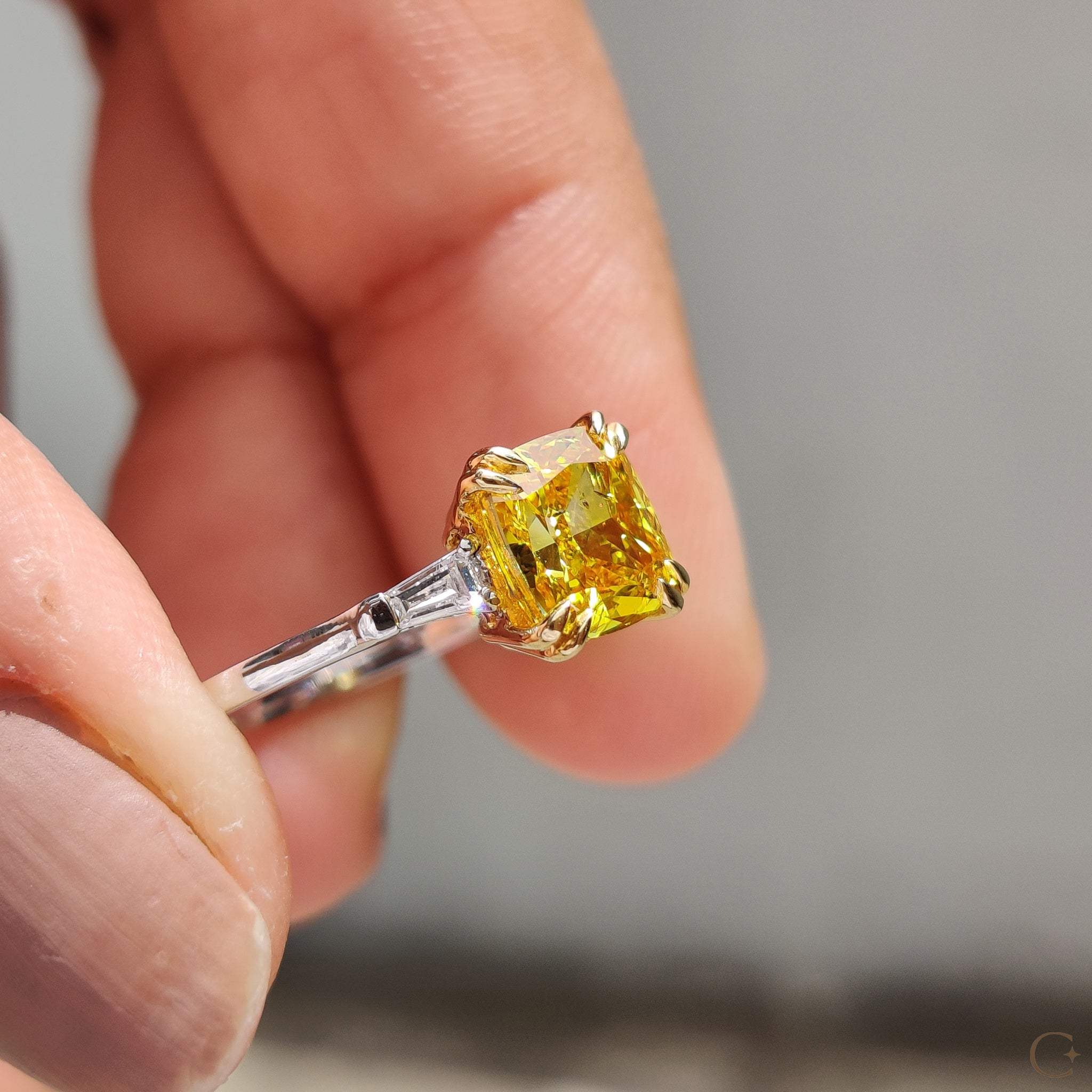 Customize engagement ring with your preferred style.
