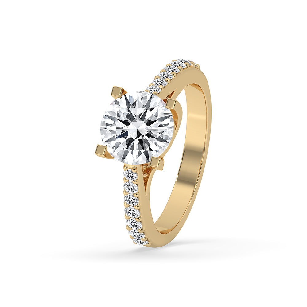 Yellow gold engagement ring offering a warm and classic touch.
