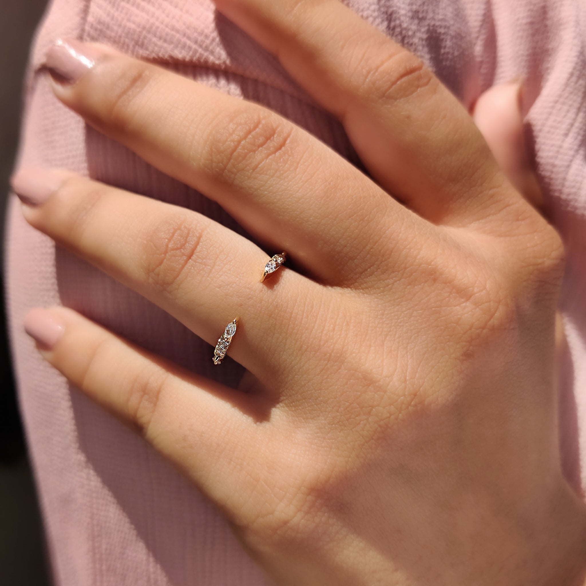 Buy wedding band that’s stylish and durable.
