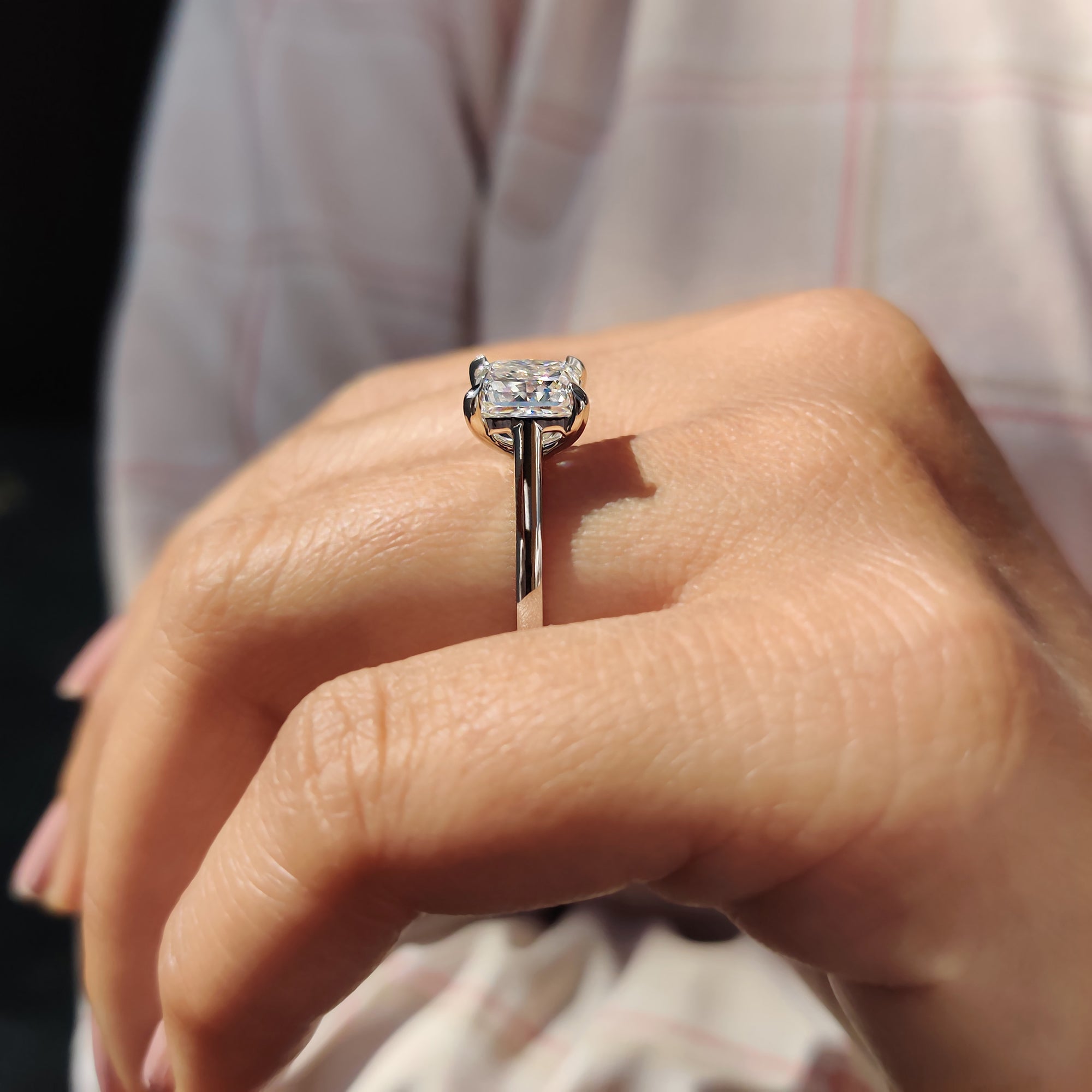 Best place to buy an engagement ring with a cathedral setting and premium white gold finish.
