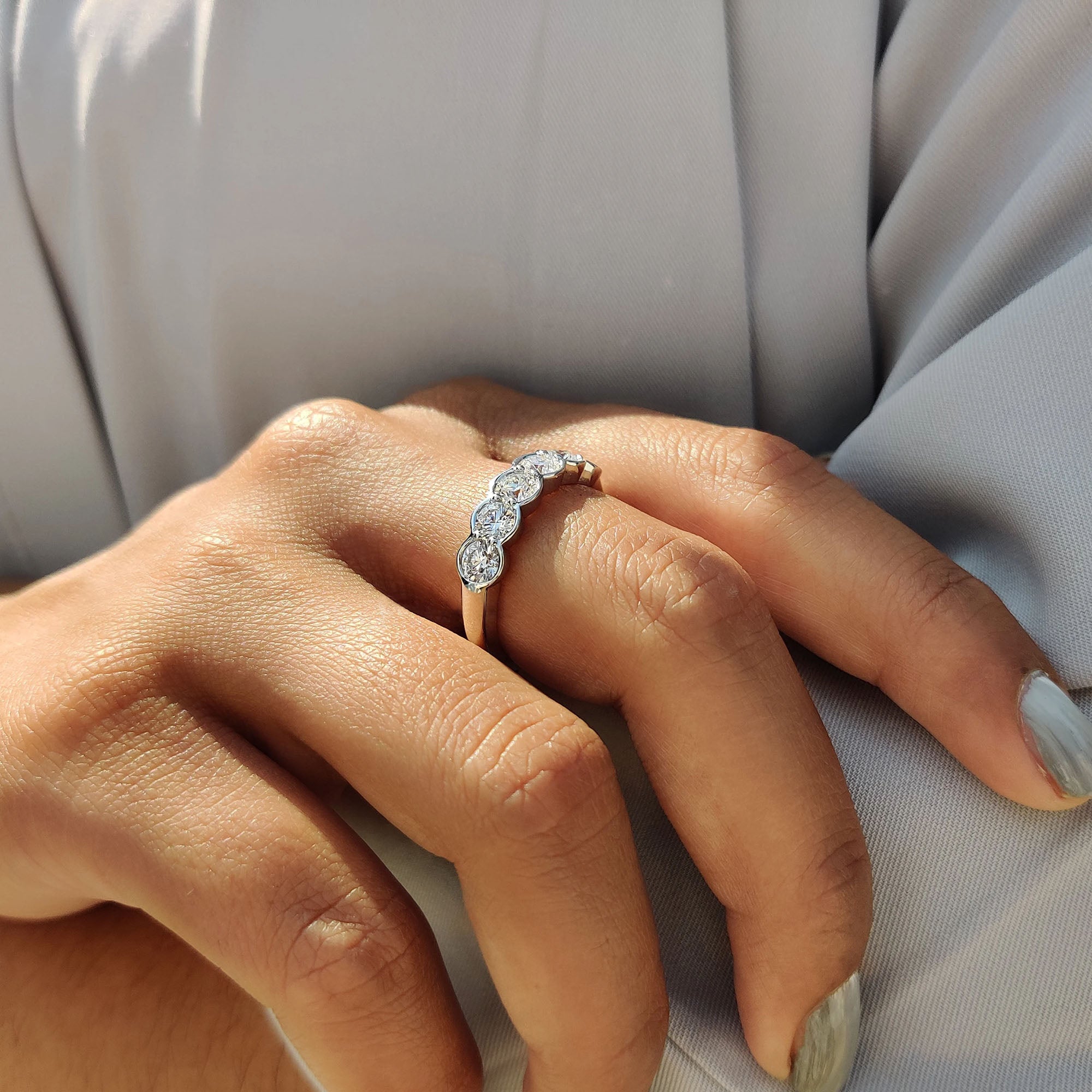 Buy moissanite band online for quality, beauty, and lasting sparkle.
