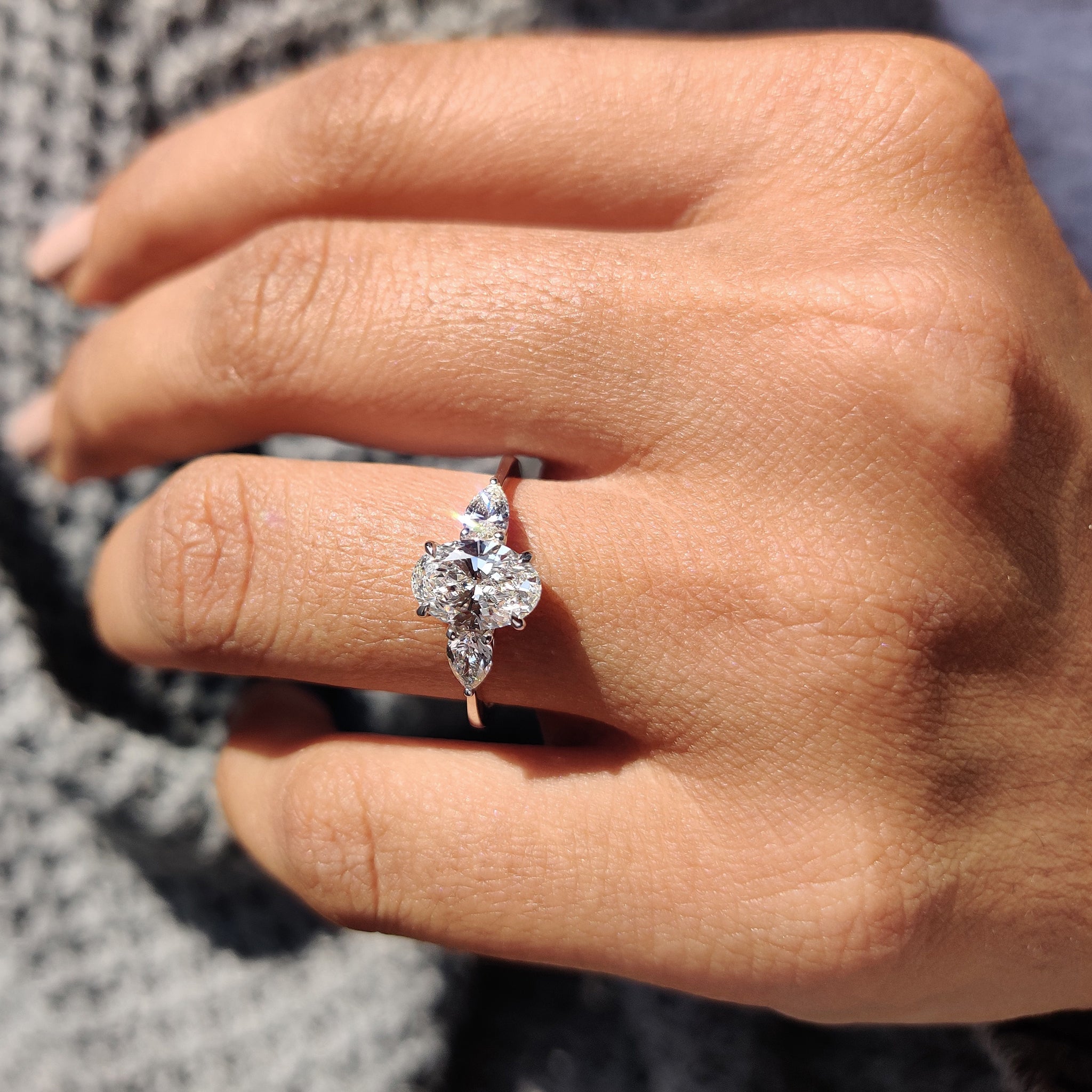 Buy engagement ring with high-quality Lab Grown Diamonds.

