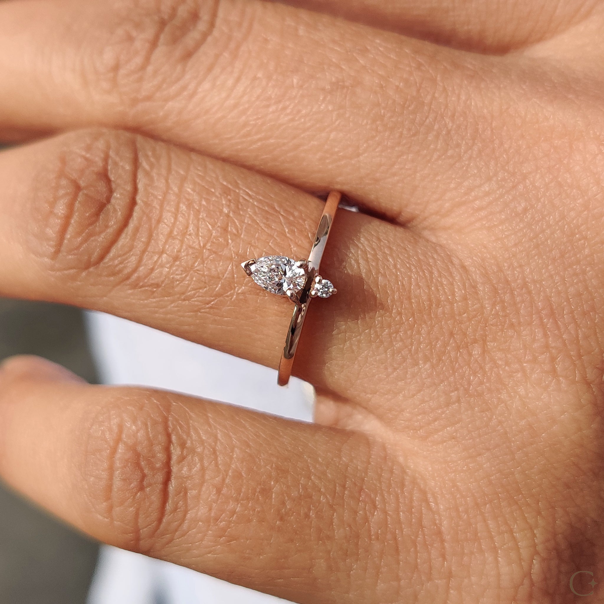 Buy engagement ring with IGI certified stones.
