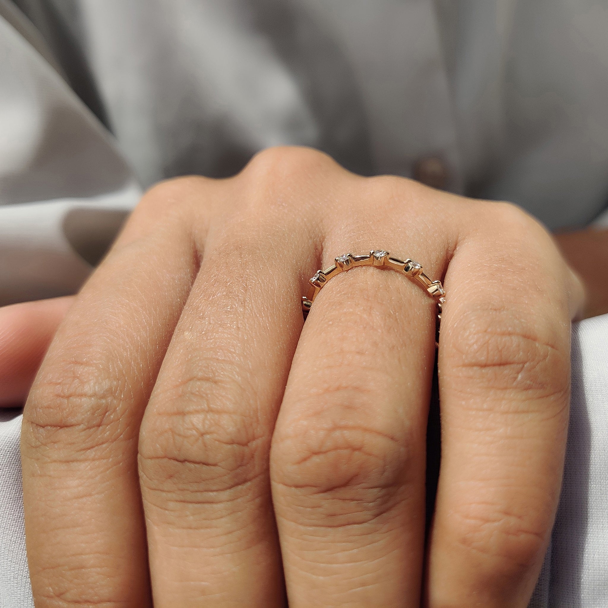 Round Cut Bubble Band Engagement Ring