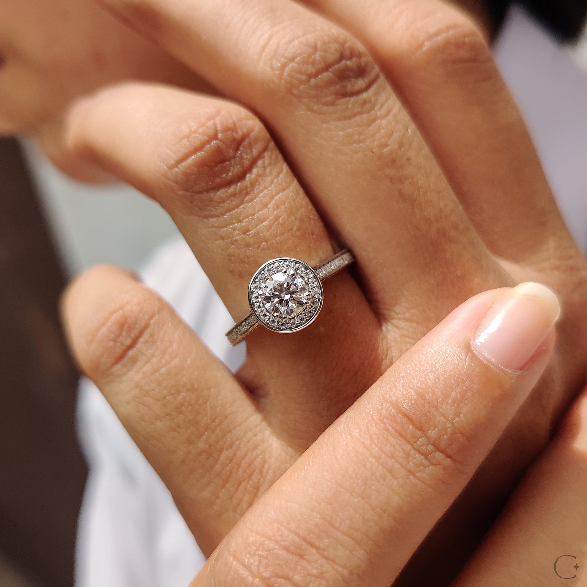 IGI certified diamond ring for guaranteed quality.

