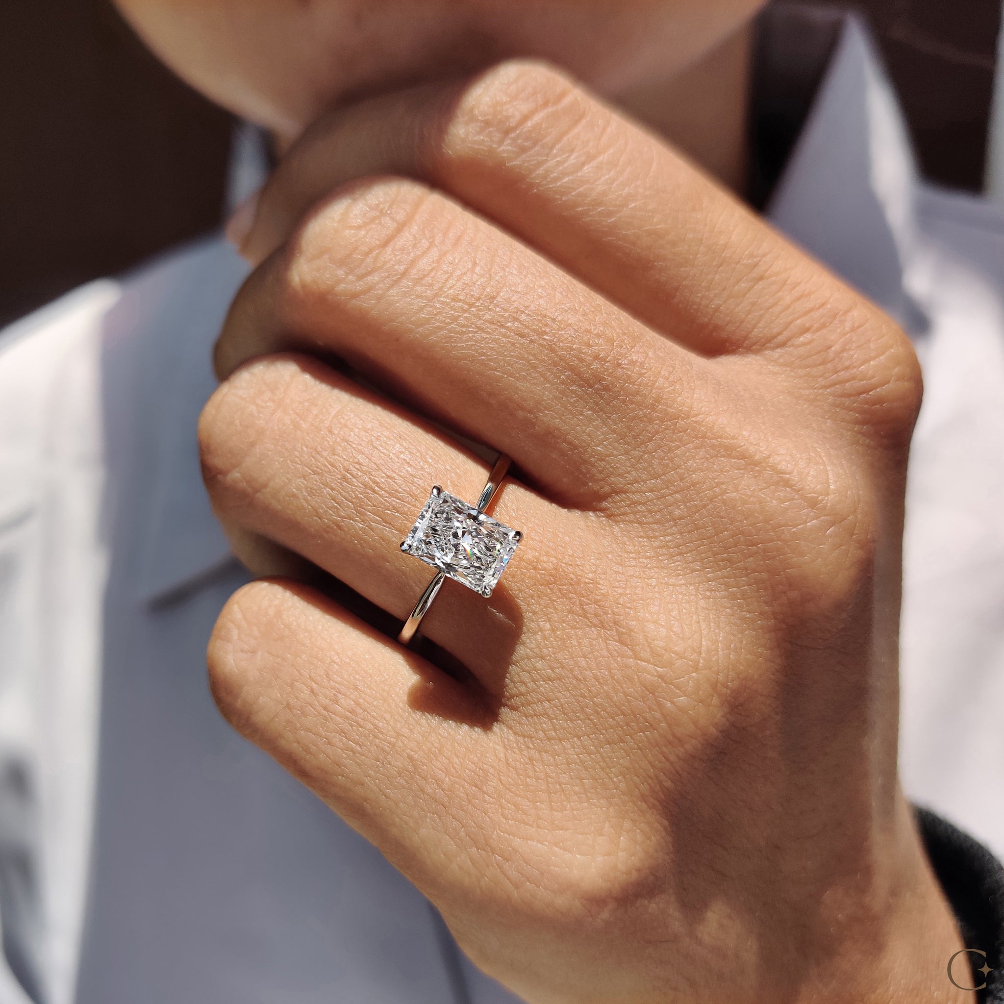 Lab-grown diamond engagement ring with eco-friendly beauty.
