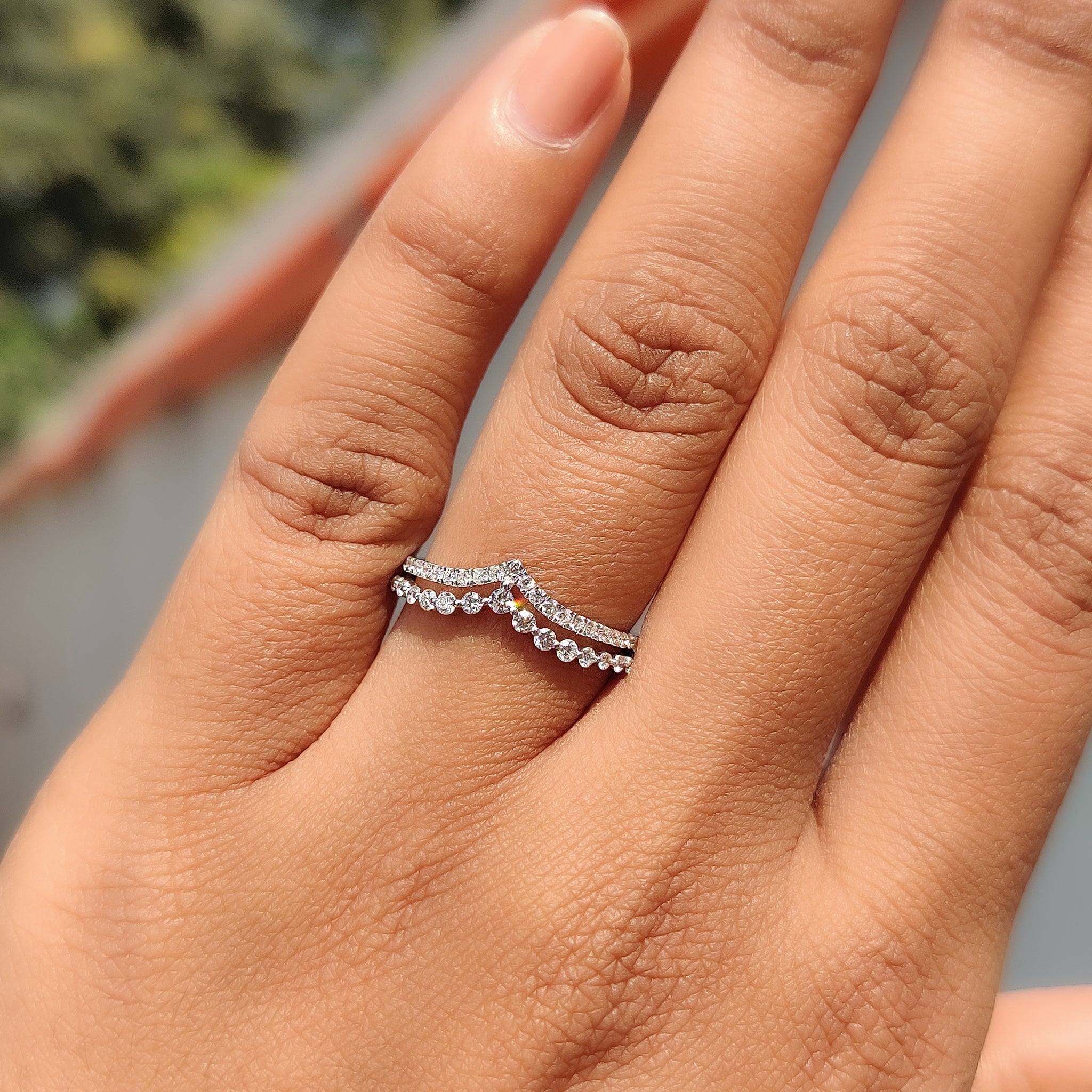 Round Diamond Band in white gold, perfect for any special occasion.
