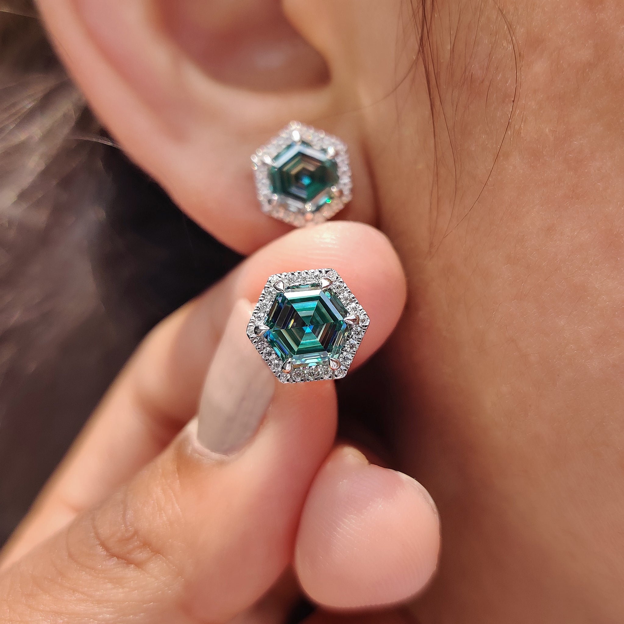 Prong settings earrings used in custom earrings with Hexagon Step cut stud earrings.
