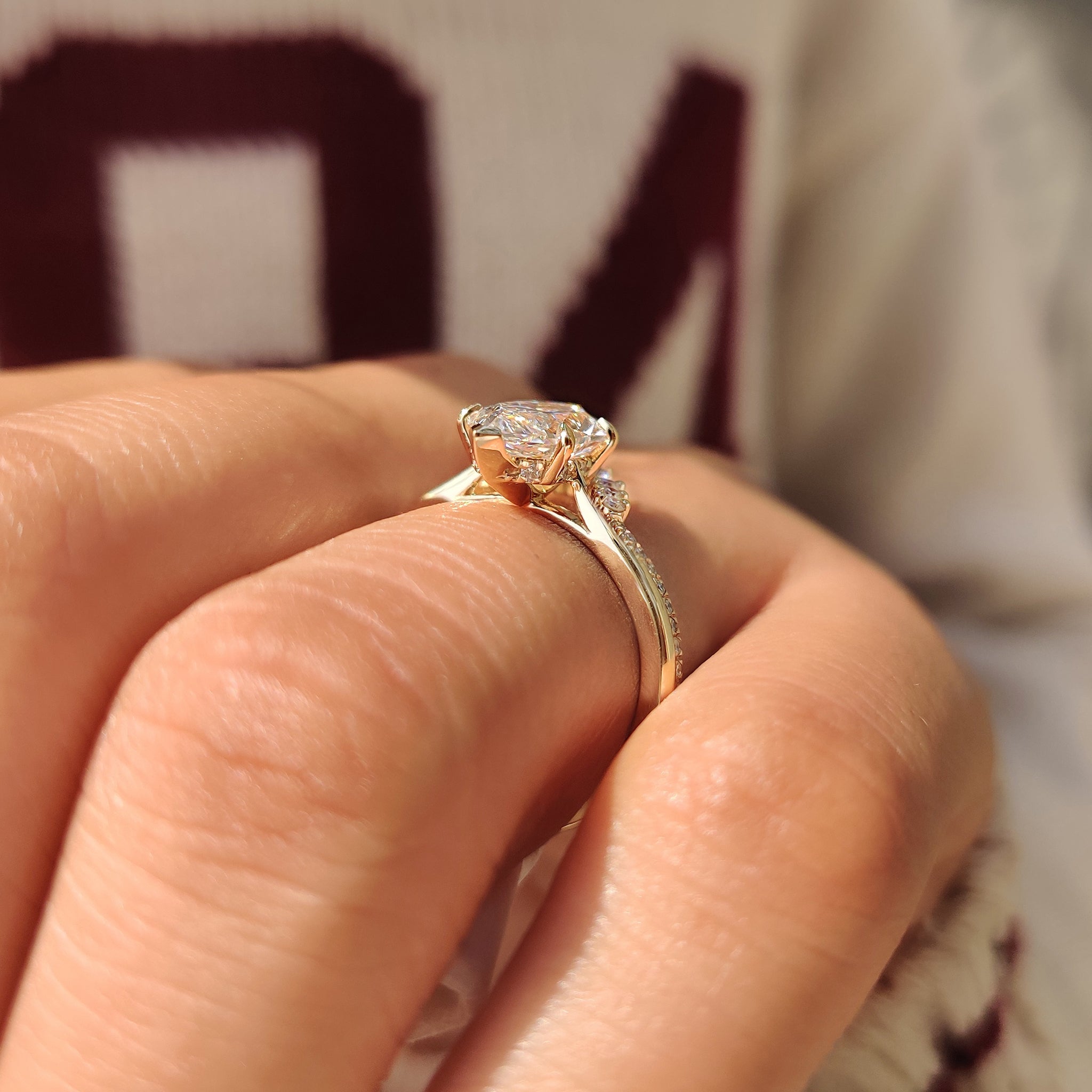 Solitaire ring with wedding band using 2 v prong and 4 claw prong
