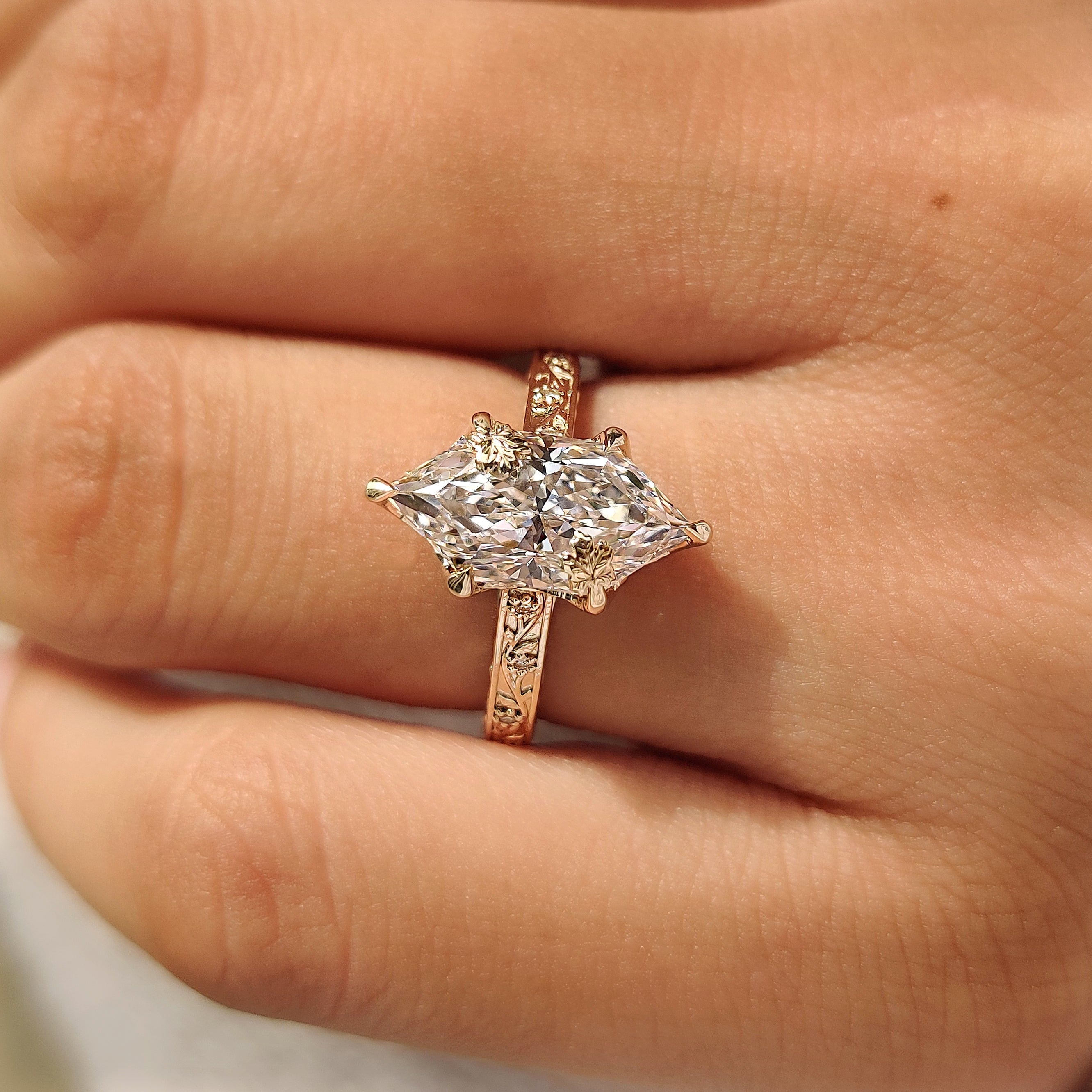 Nature inspired ring with floral vine detailing
