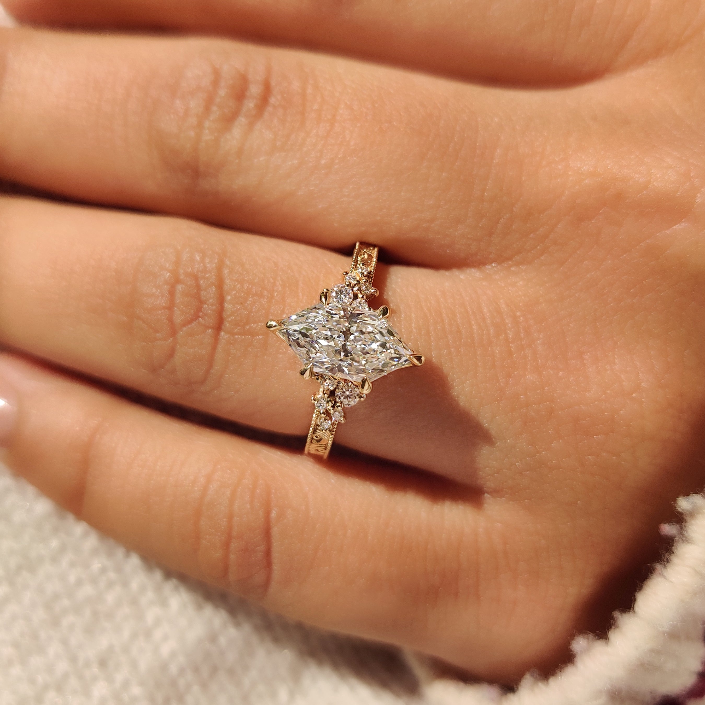 Handmade Dutch marquise ring with detailed milgrain edges design
