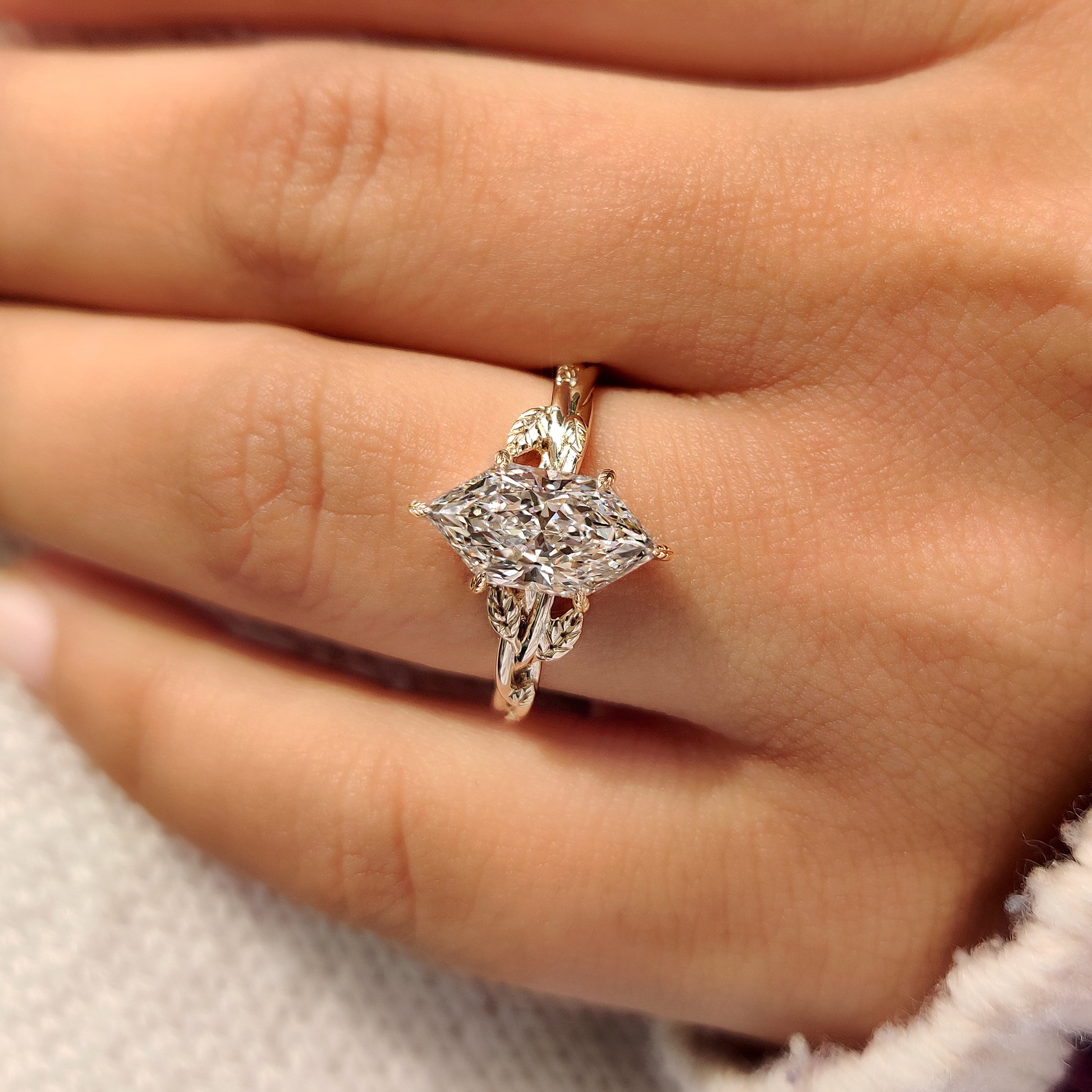 Nature inspired Dutch marquise diamond ring
