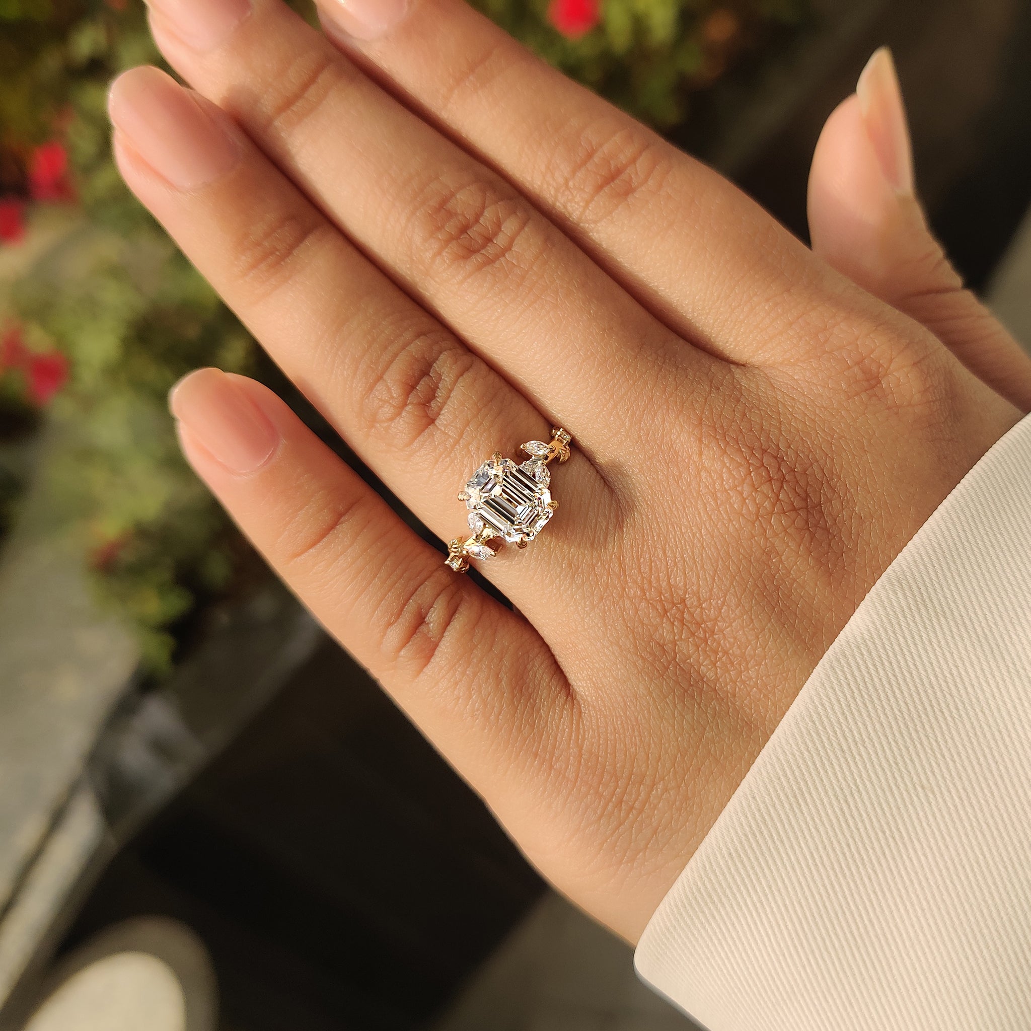 Lab grown diamond nature inspired ring with detailed side stones