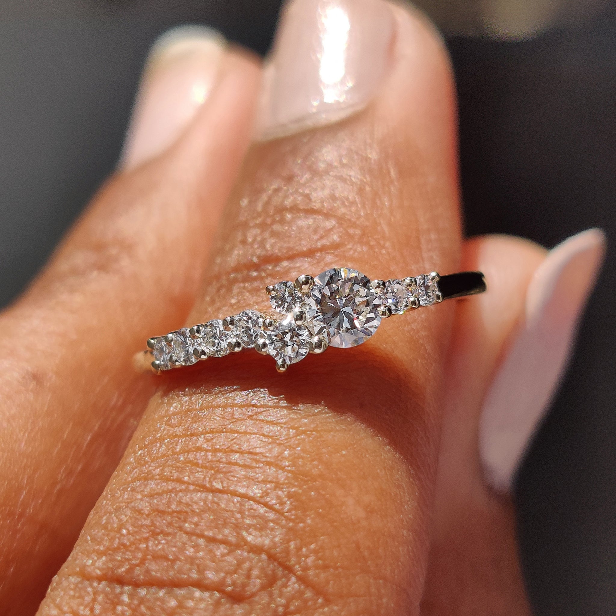 Cluster engagement ring with a stunning diamond arrangement.

