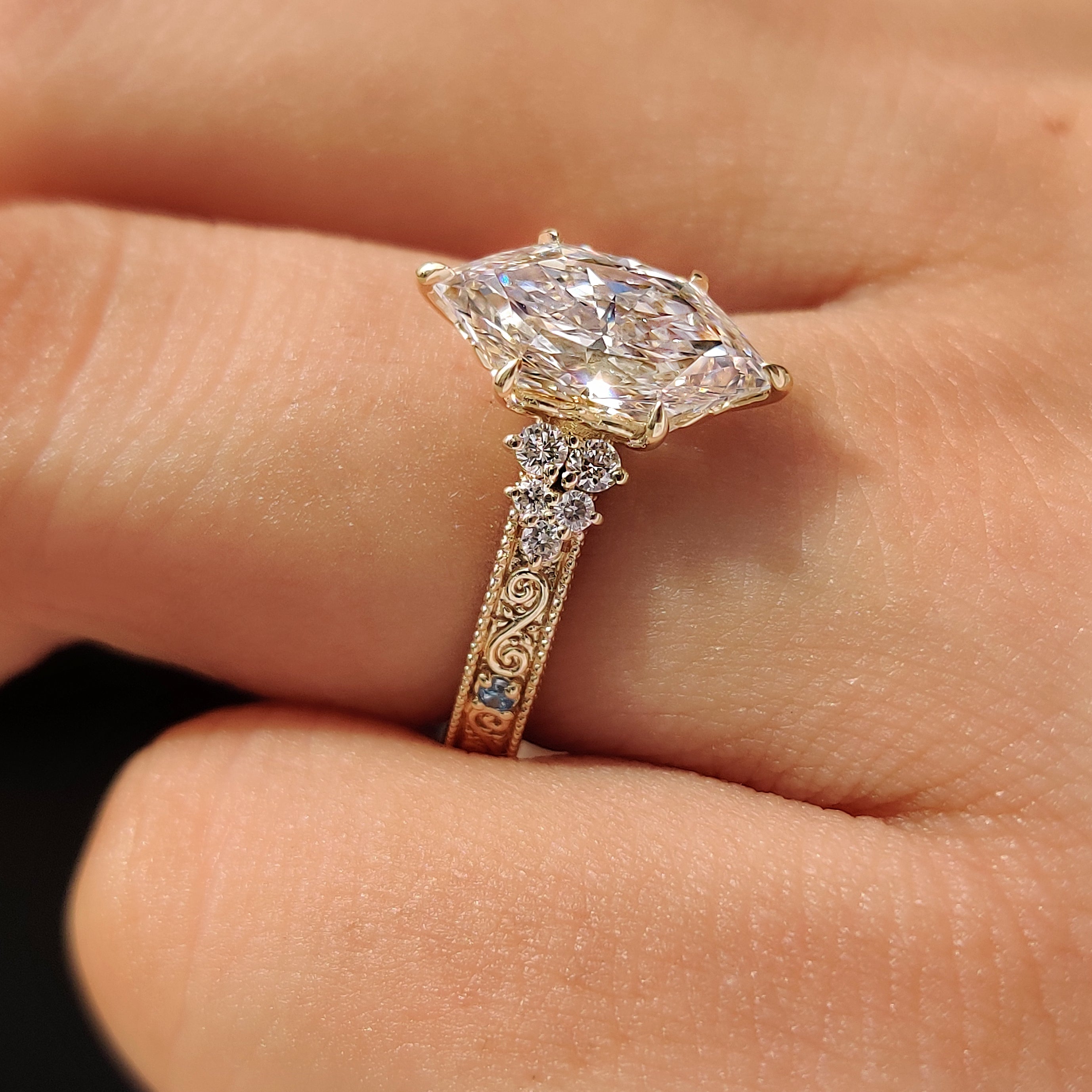 IGI certified Dutch marquise diamond ring
