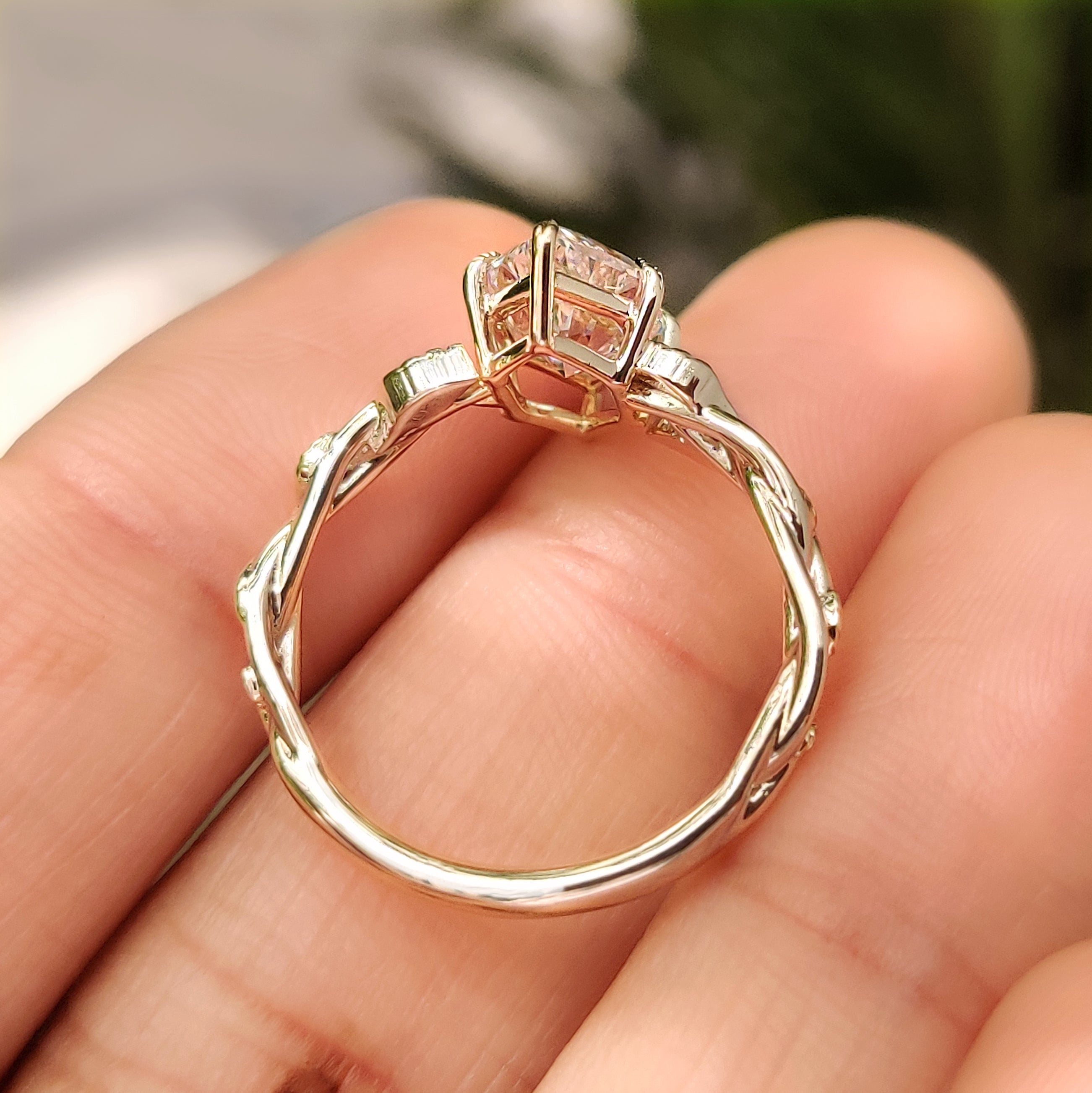 Dutch marquise ring with vine shank design
