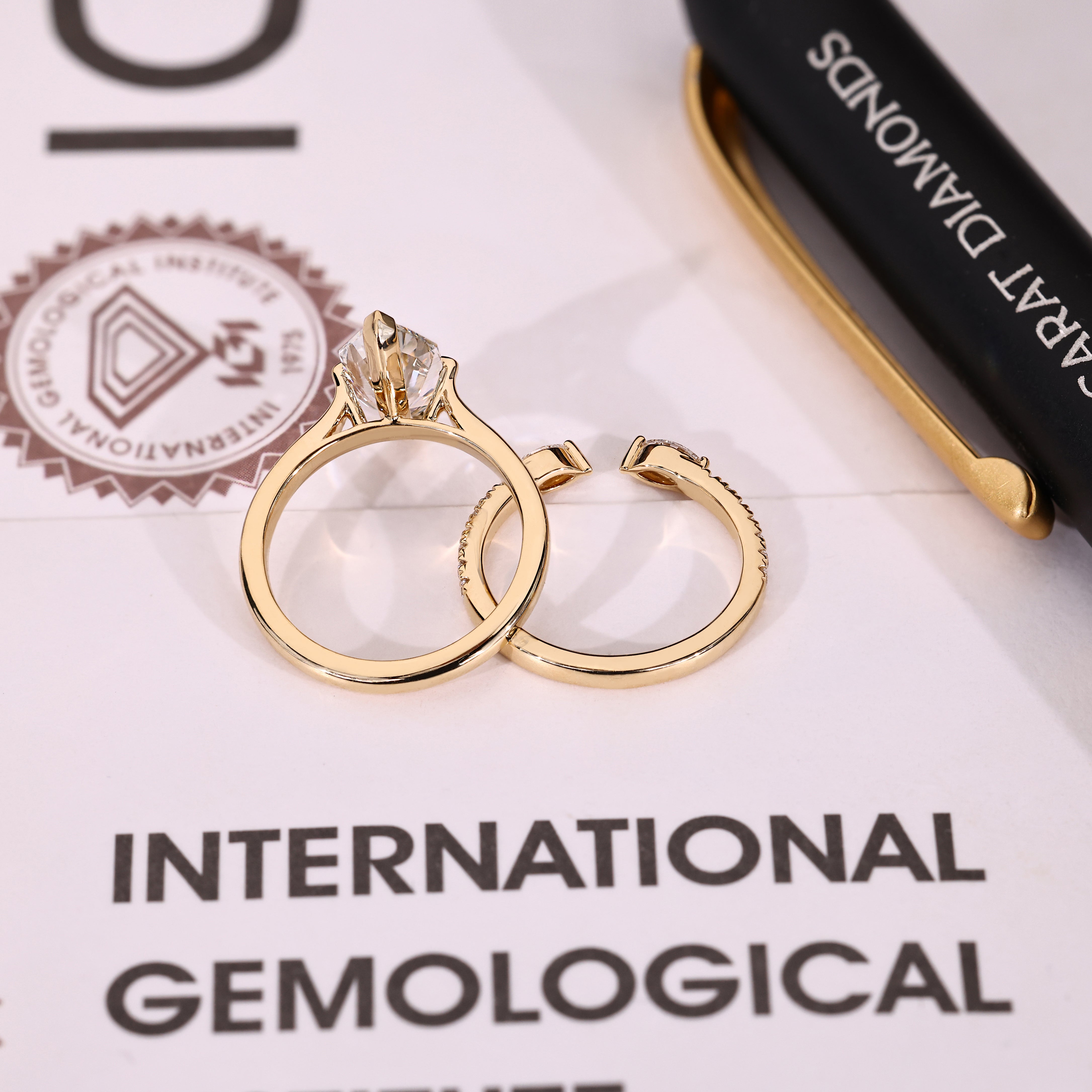 IGI Certified Dutch Marquise Wedding Ring Set for Women
