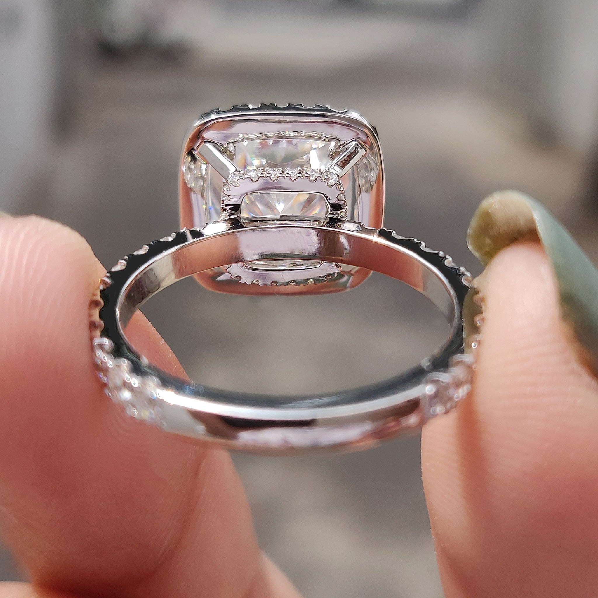 A round cut ring showcases classic symmetry and beauty.
