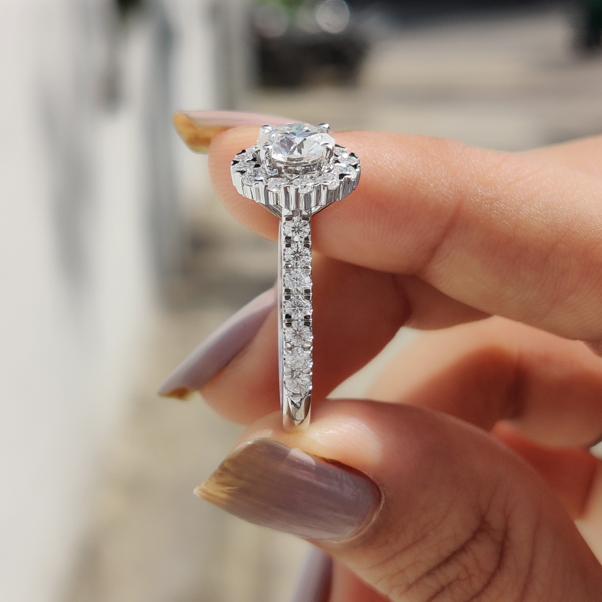 Custom engagement ring tailored to your personal taste
